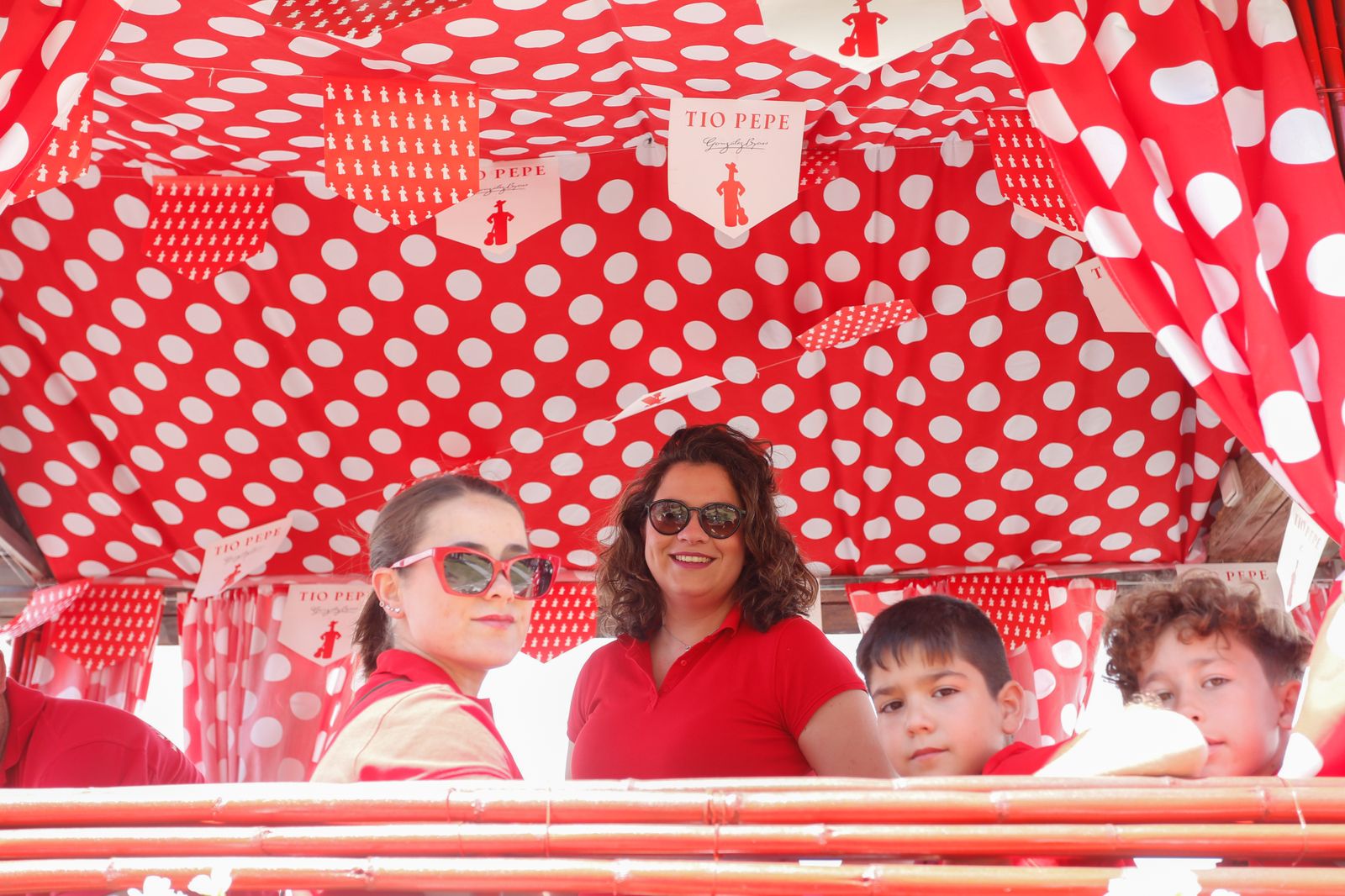 Fotos del domingo de Feria y la romería del Cristo de la Almoraima en Castellar