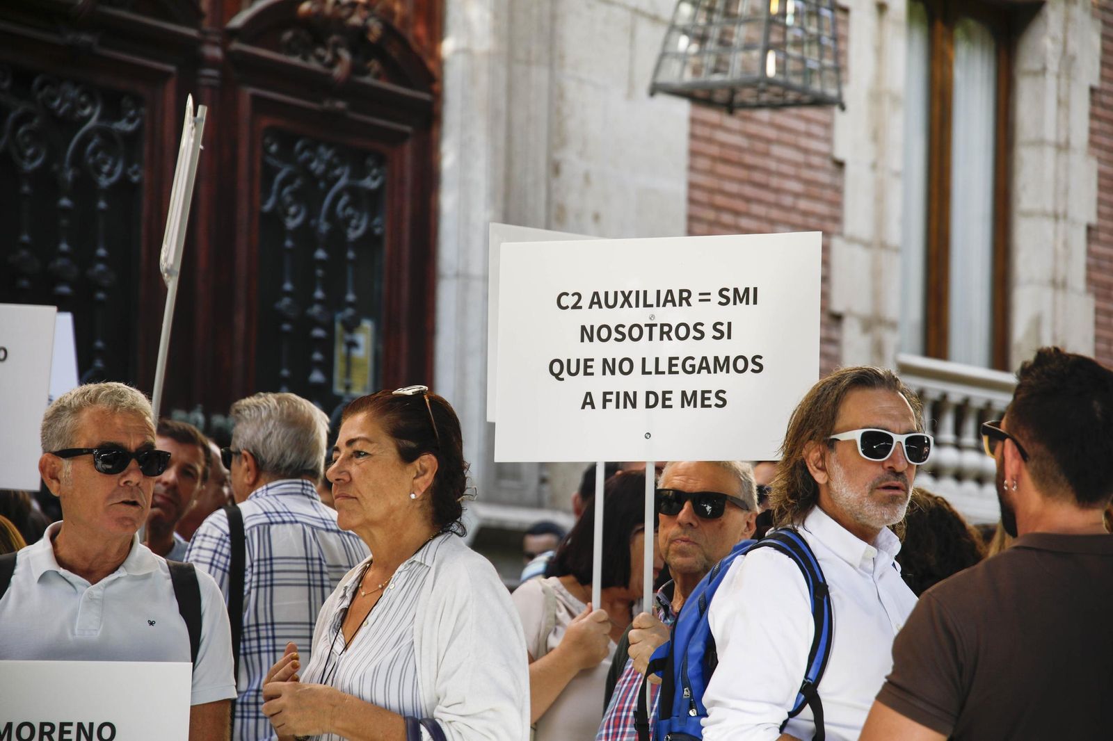 Las imágenes de la concentra para reclamar mejoras laborales para el personal funcionario de la Junta de Andalucía en Almería