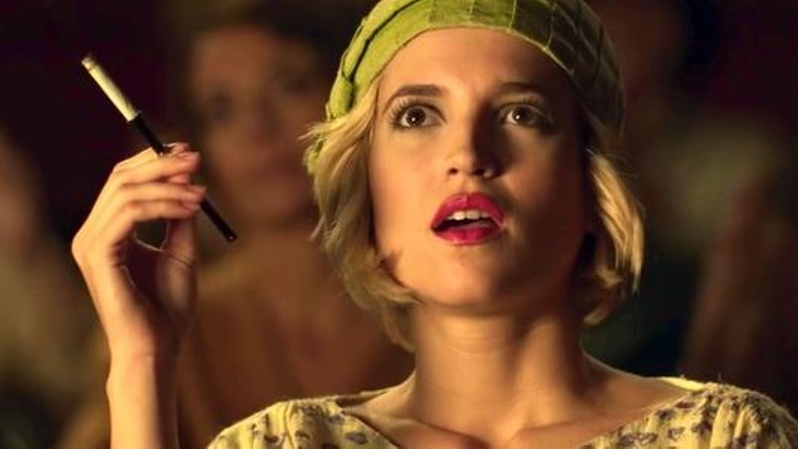 Ana Fernández interpretando a Carlota en 'Las chicas del cable'.