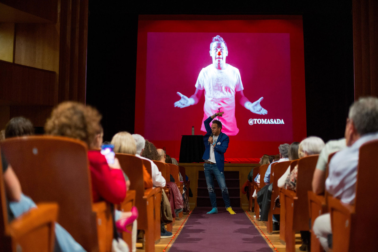 El show de Tomás García llega 'Sin red' al Teatro de las Cortes en San Fernando