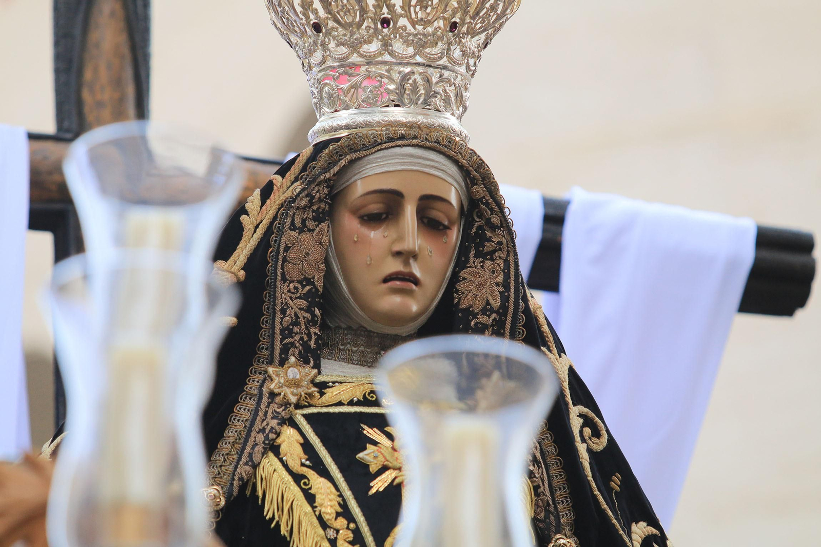 La procesión de Las Angustias, en imágenes