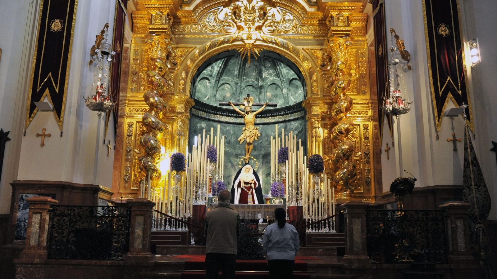 El Cachorro y la Virgen del Patrocinio.