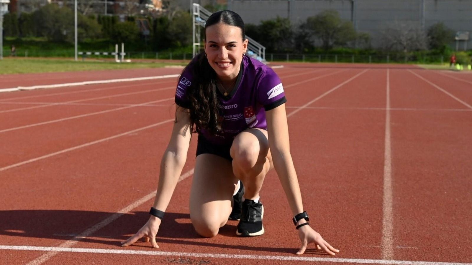 Carmen Avilés posa para 'el Día' en el tartán de El Fontanar. Carmen Avilés posa para 'el Día' en el tartán de El Fontanar.