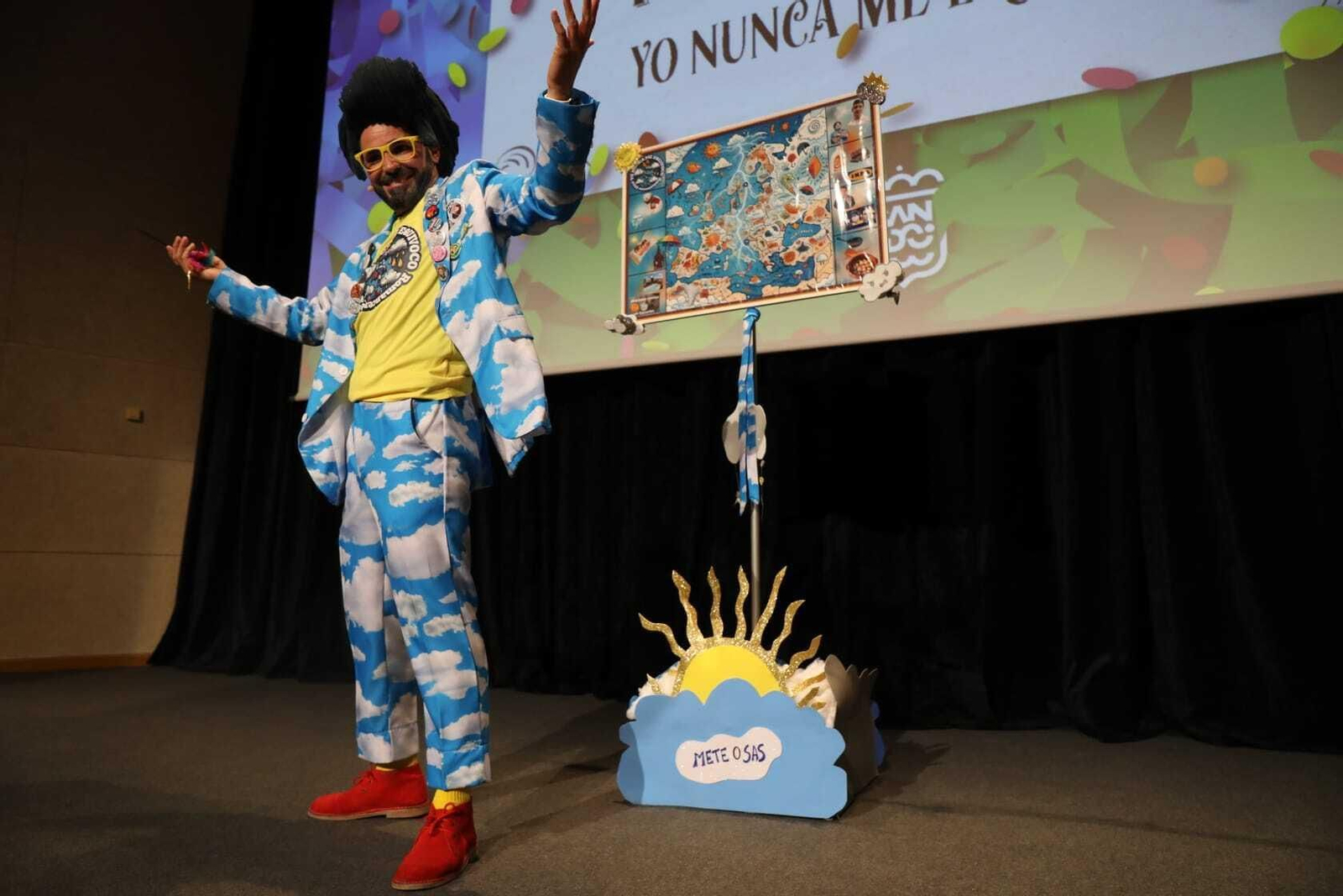 Imágenes de la segunda sesión del Concurso de Romanceros de San Fernando.