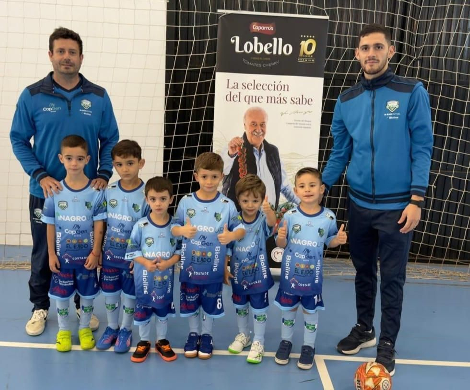 Foto de equipo de El Ejido Futsal, uno de los conjunto participantes en la concentración de la Liga Bebé.