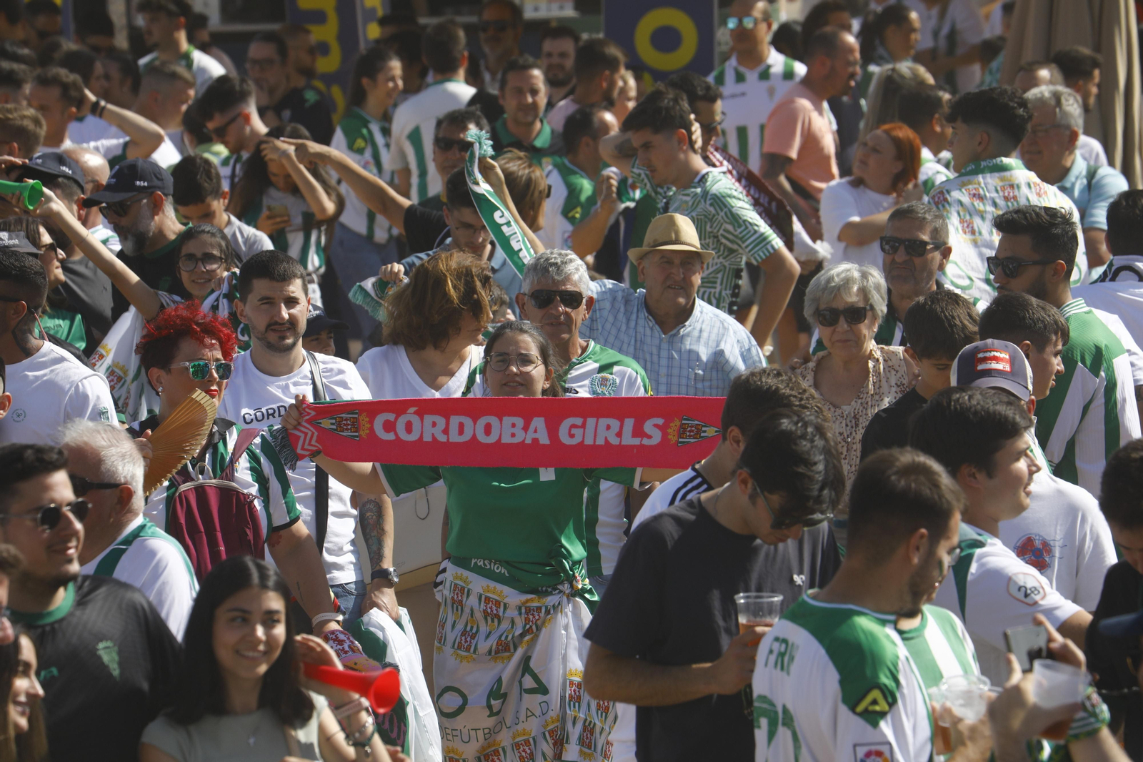 Las mejores fotos de la 'Fan Zone' del Córdoba CF antes del partido ante la Ponferradina