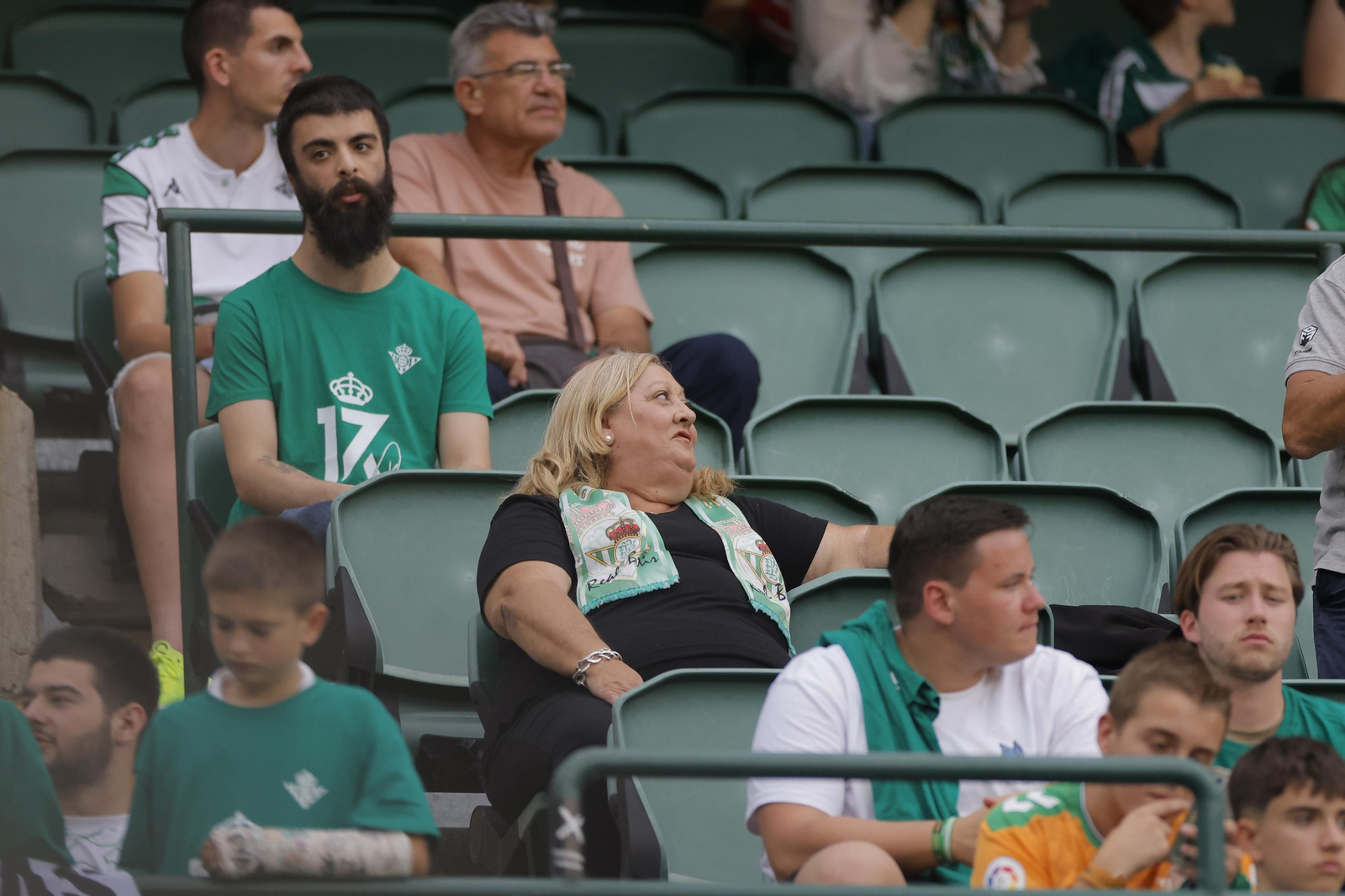 Búscate en las fotos de la despedida de Joaquín