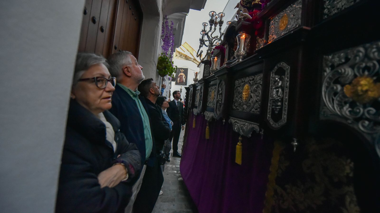 Fotos del Lunes santo en Tarifa: Nuestro Padre Jesús en la Oración en el Huerto y Nuestra Madre de Dios y del Rosario
