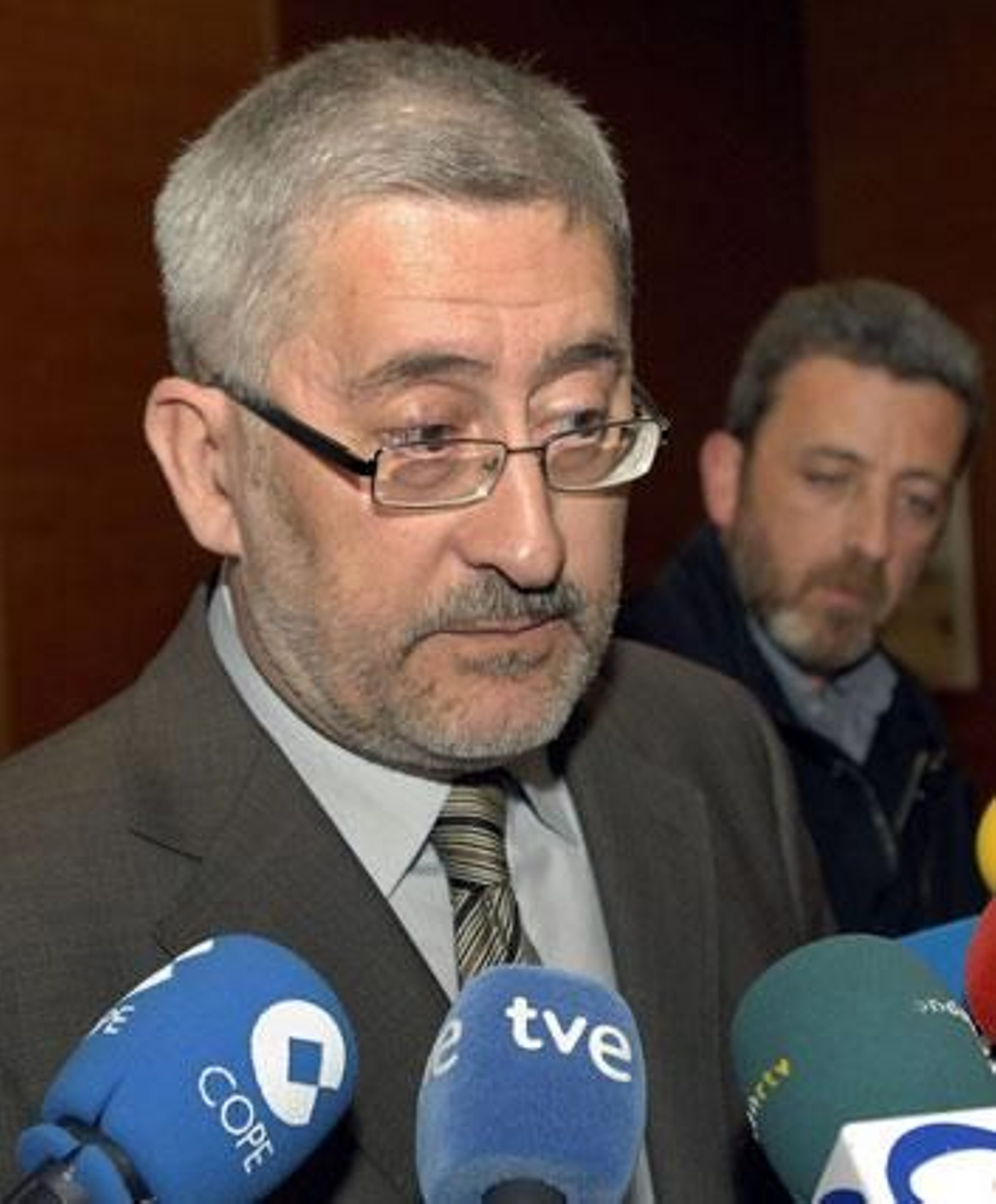 La Junta "respetará y acatará" lo que el Parlamento decida sobre los ERE