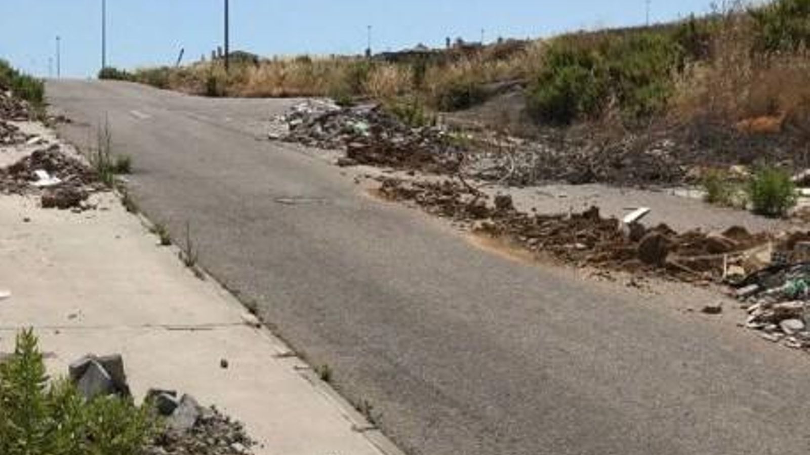 Calle Pintora Regla Gallegos.