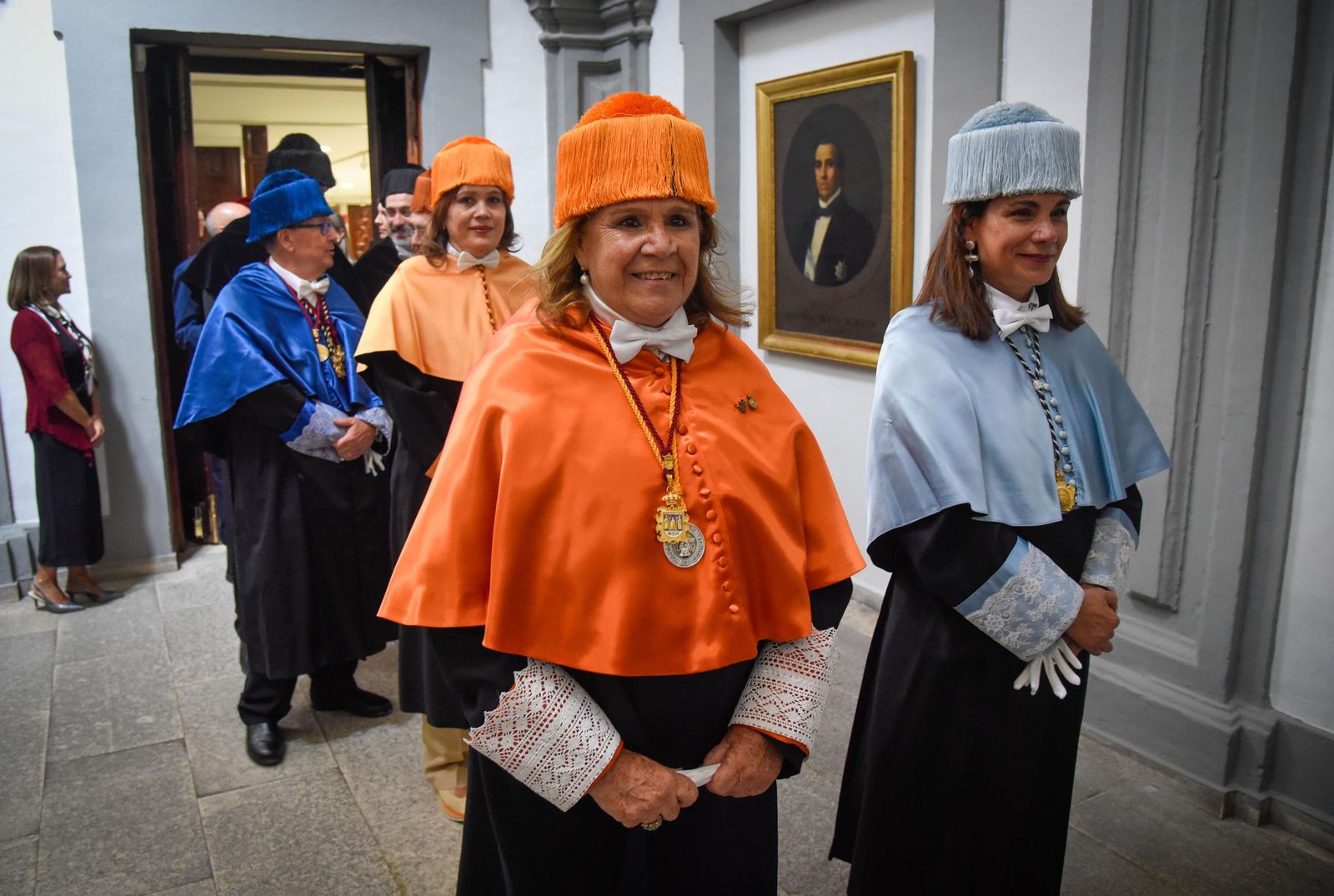 Concha Yoldi, medalla de oro de la Universidad de Sevilla.