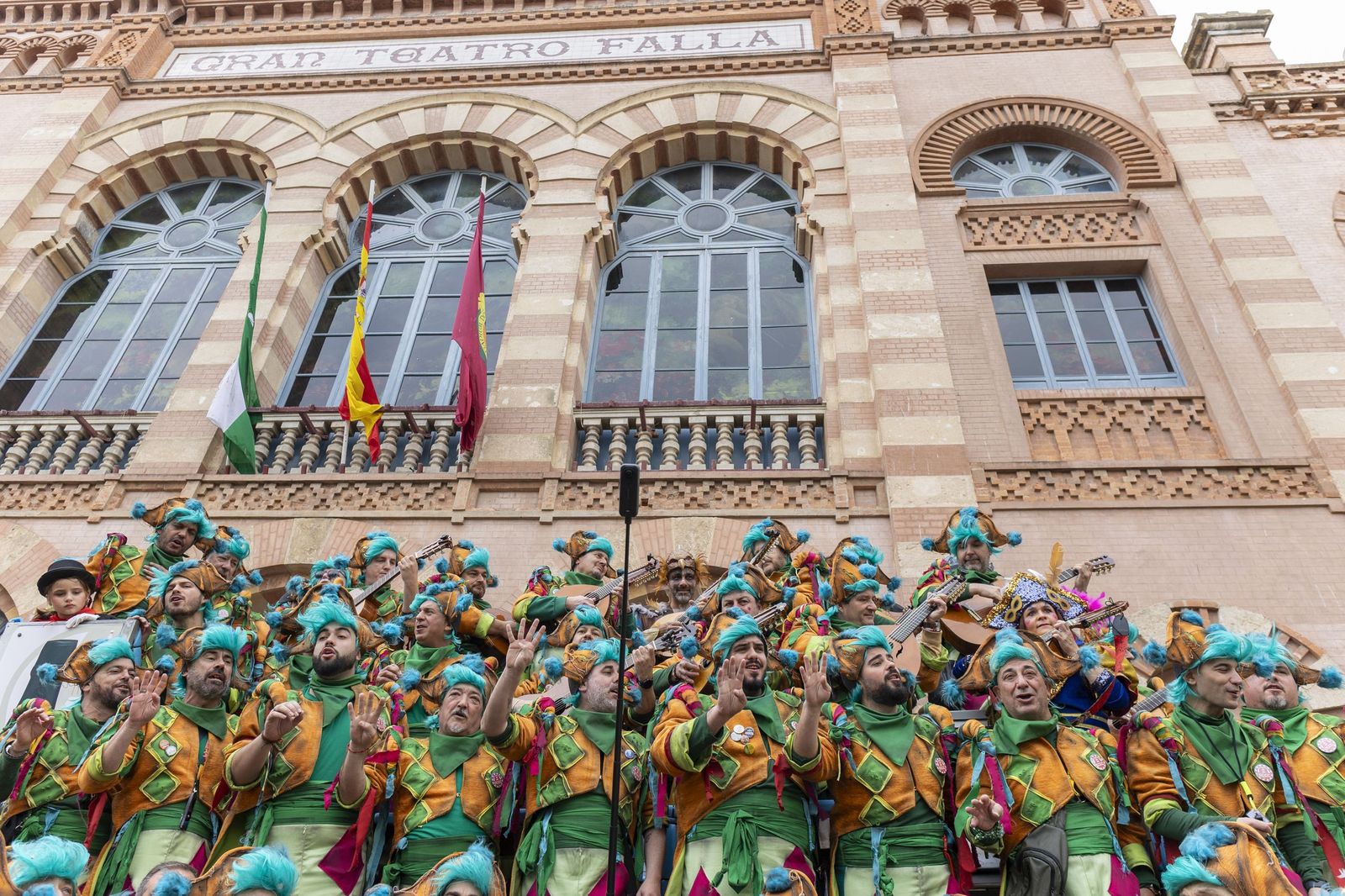 Las imágenes del acto de descubrimiento de la estrella dedicada a Julio Pardo en el Paseo de la Fama del Carnaval de Cádiz