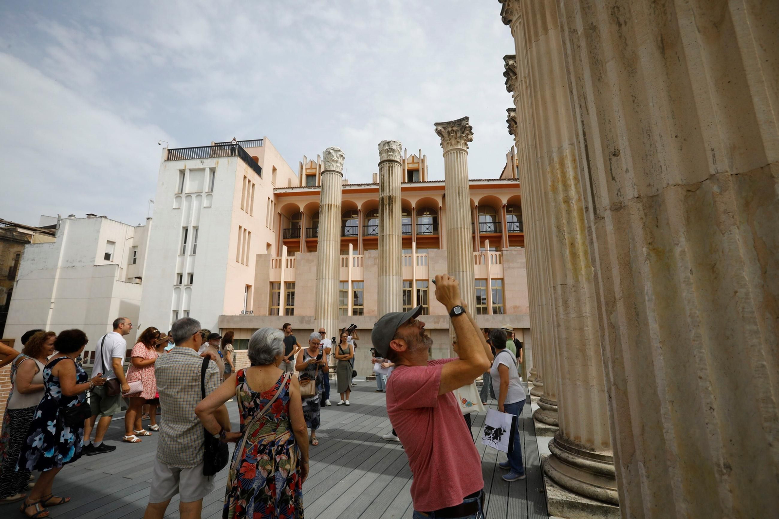 El primer día de visitas al Templo Romano, en imágenes