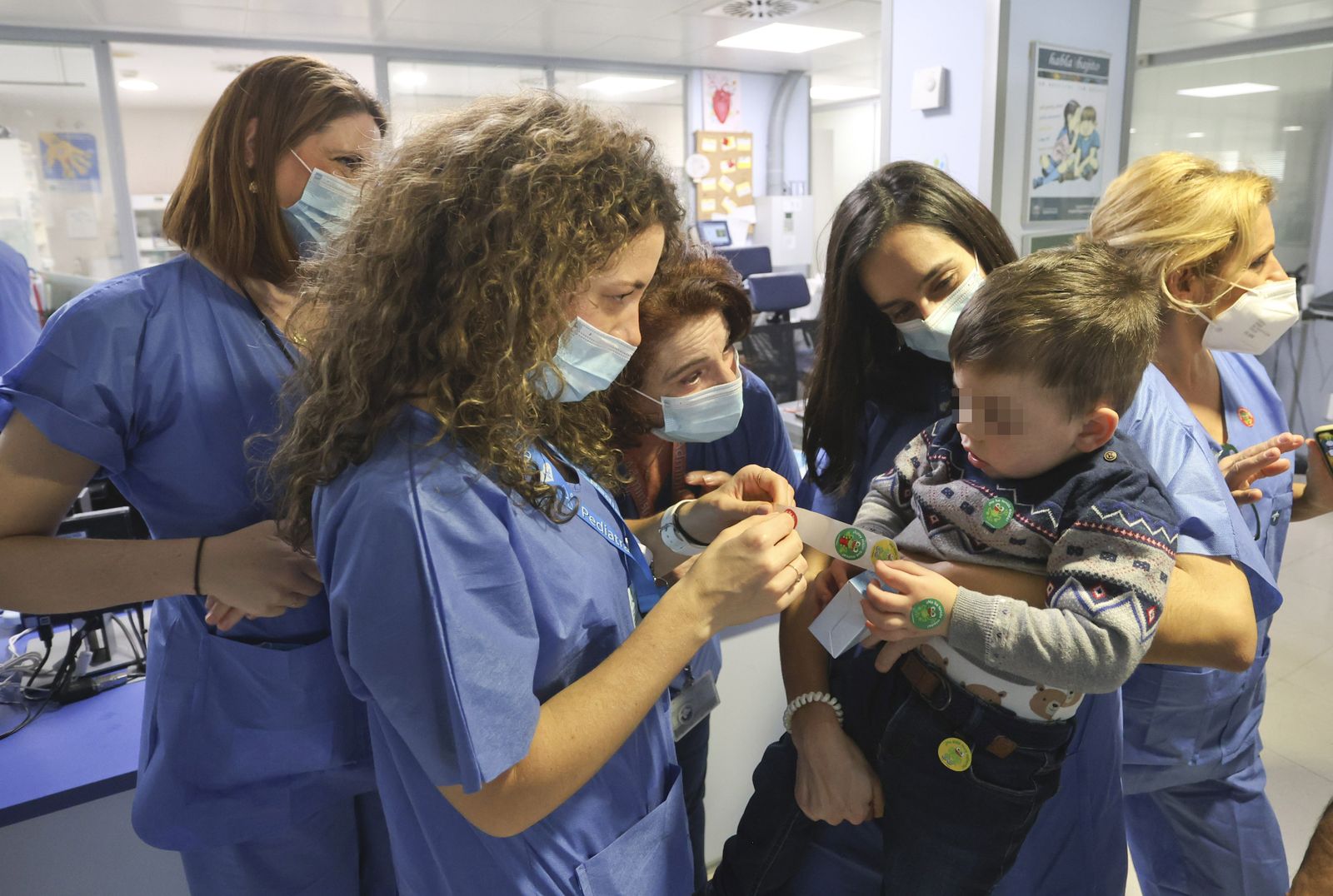 Las fotos de Pablo, el niño de Burgos que salvó su vida gracias a profesionales del Materno de Málaga