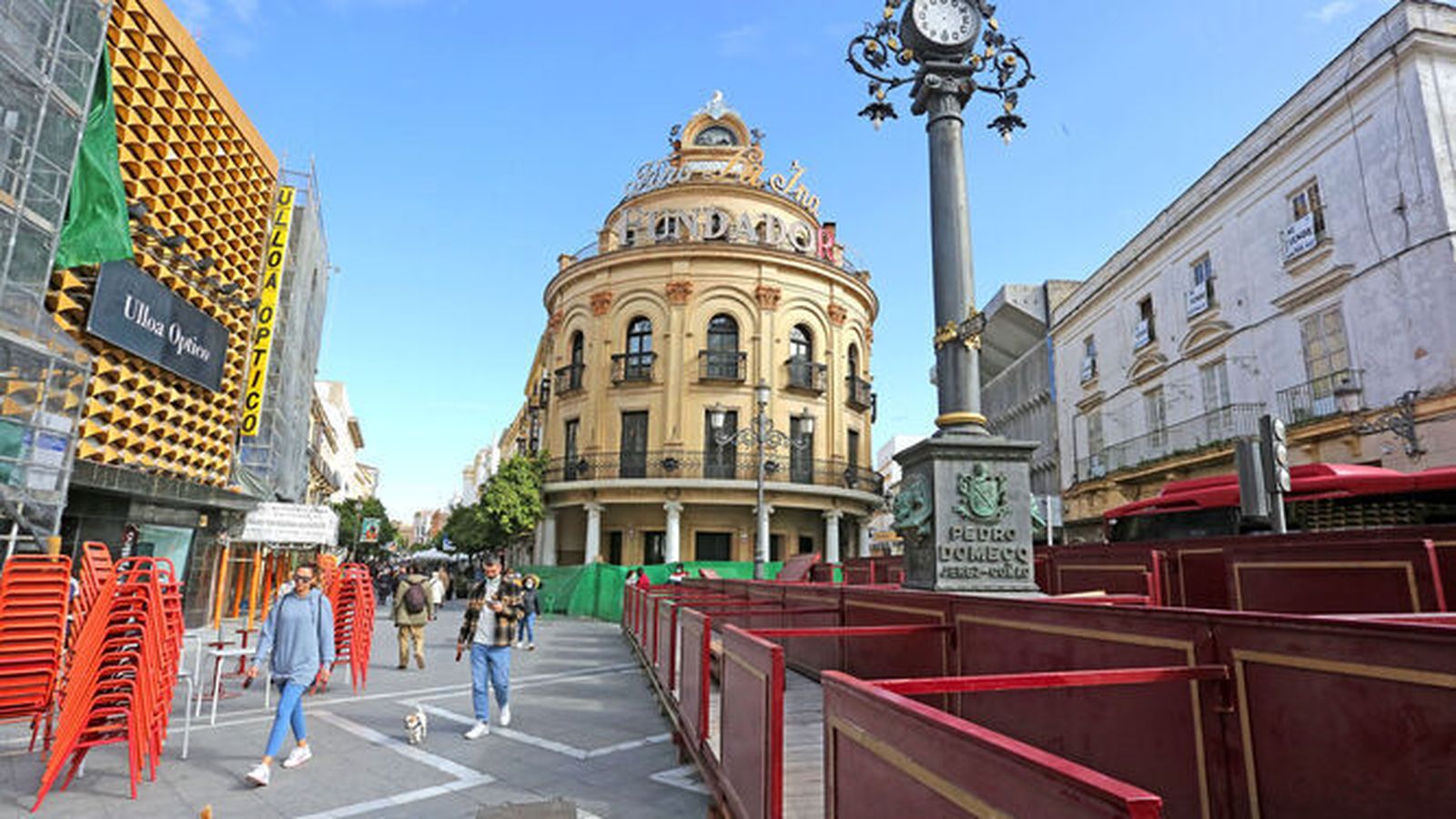 Montaje de palcos en una imagen de archivo.