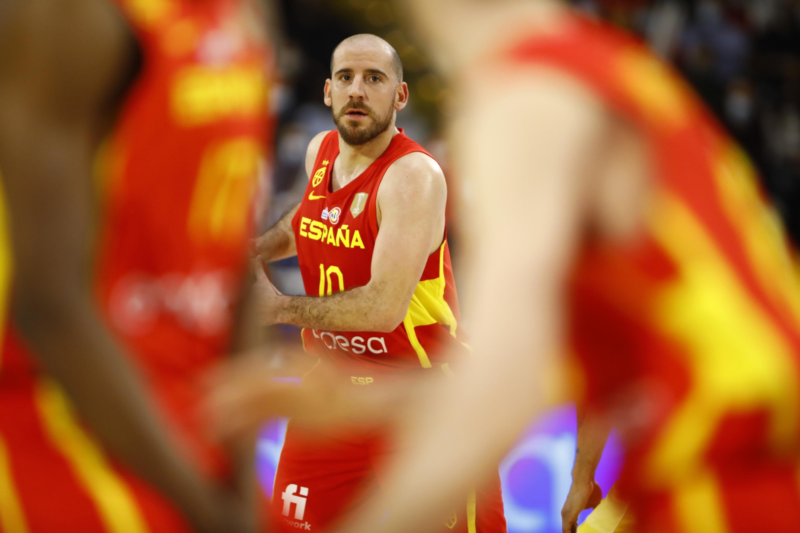 Las imágenes del emotivo encuentro entre España y Ucrania en Córdoba