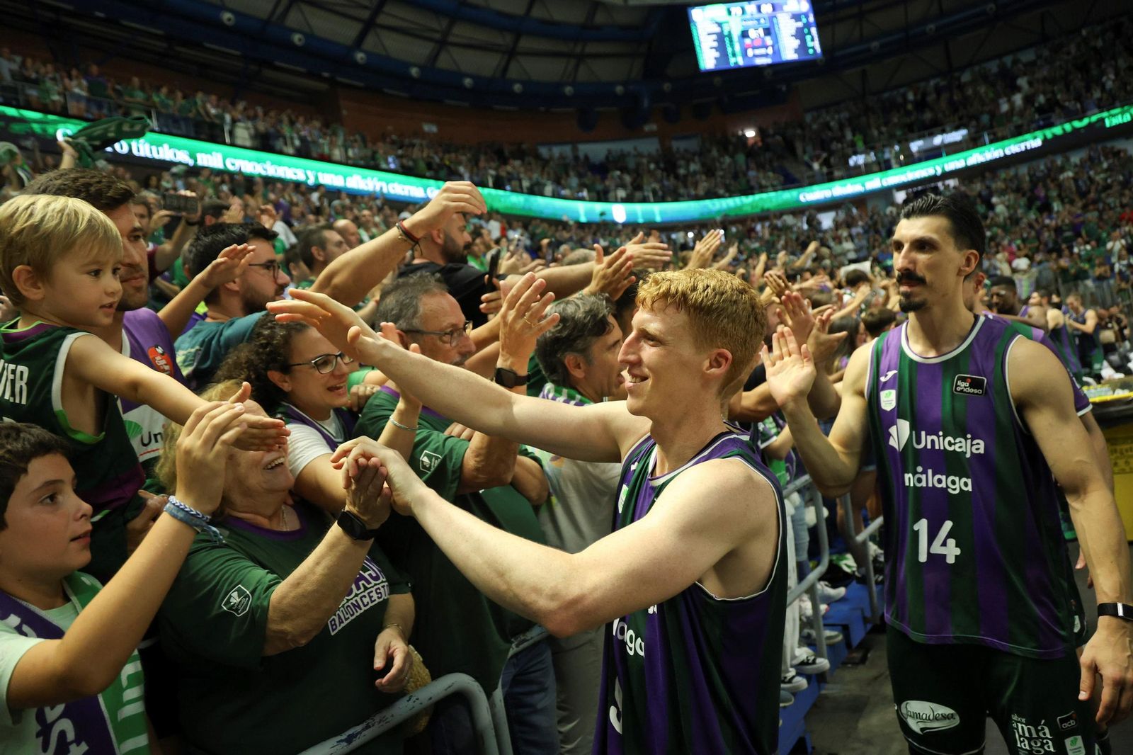 Piel de gallina con el adiós del Carpena al Unicaja