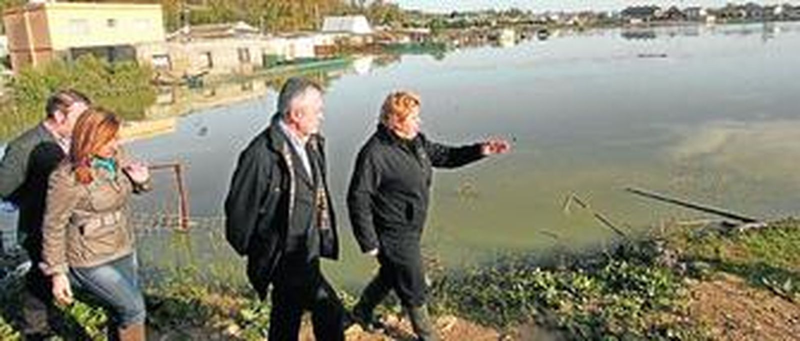 El presidente de la Junta de Andalucía, José Antonio Griñán, examina los efectos del temporal en Jerez.