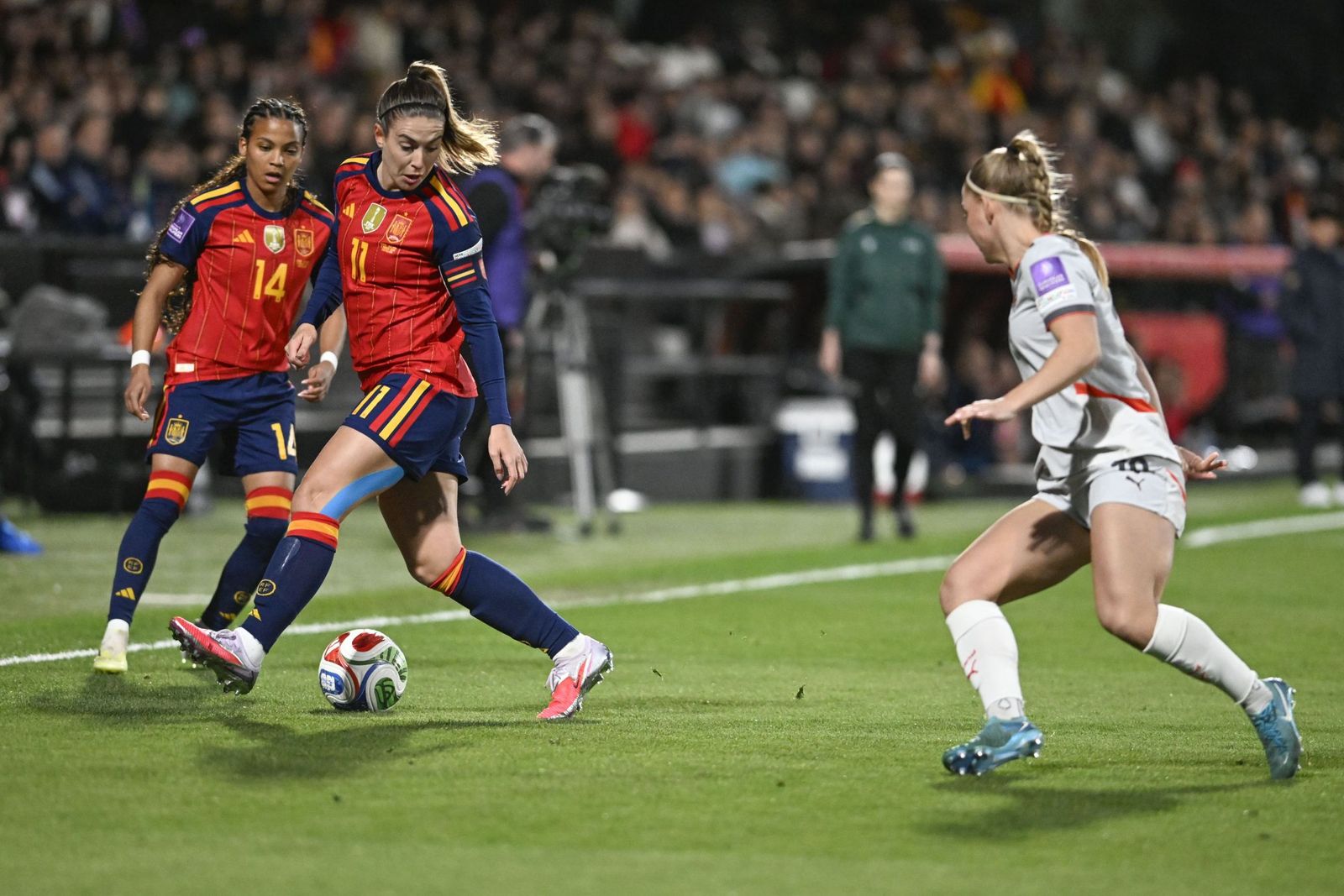 Las fotos del España-Islandia de fútbol femenino