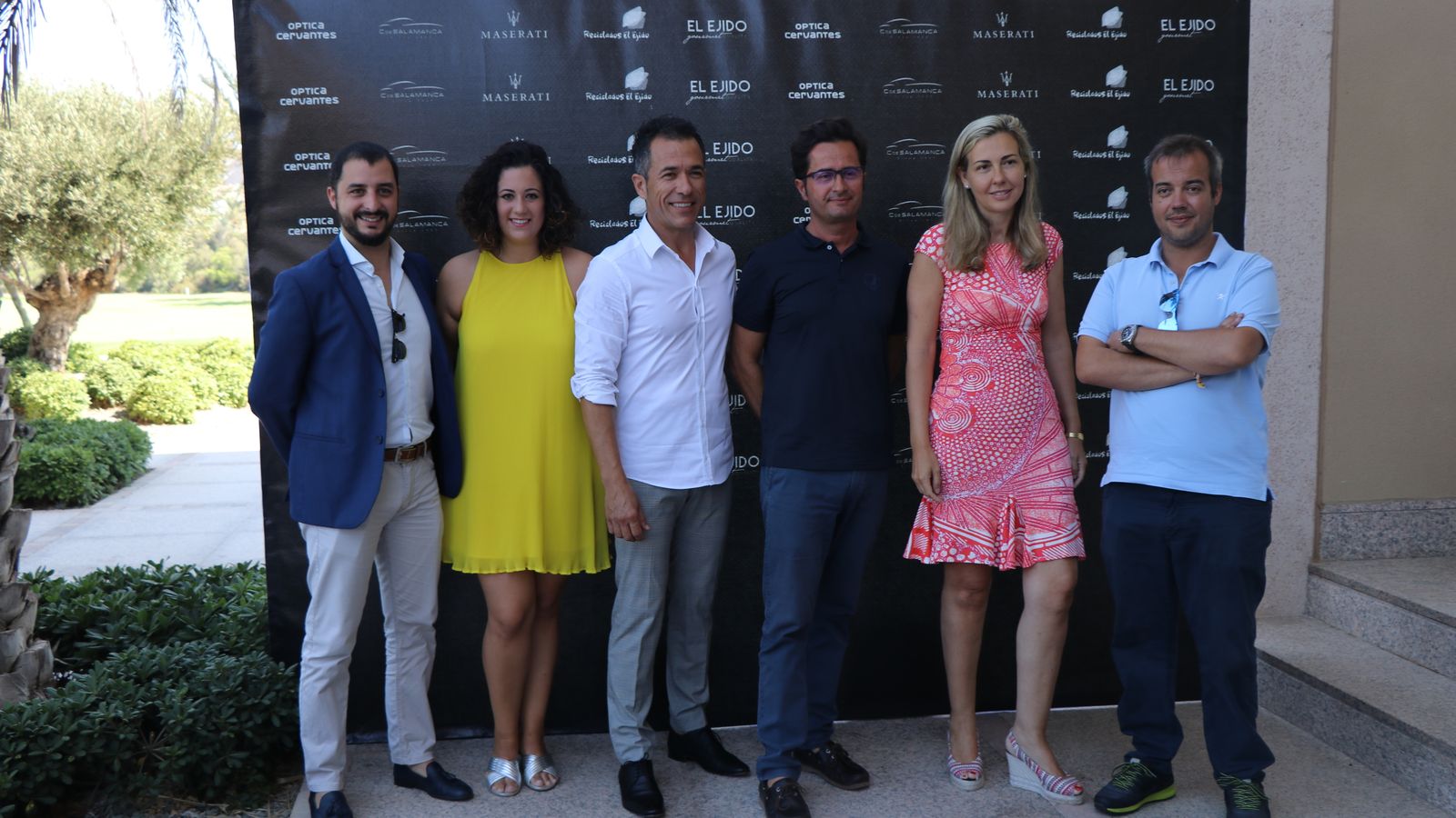 El alcalde de El Ejido, Francisco Góngora, con los organizadores del torneo