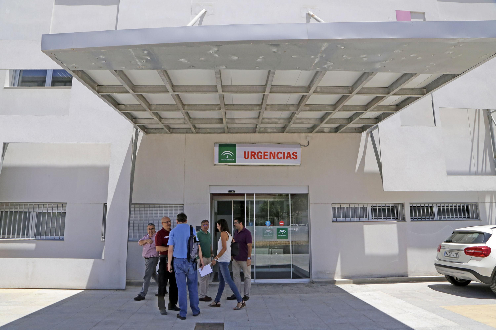 Entrada de las Urgencias del nuevo centro de salud de La Milagrosa.