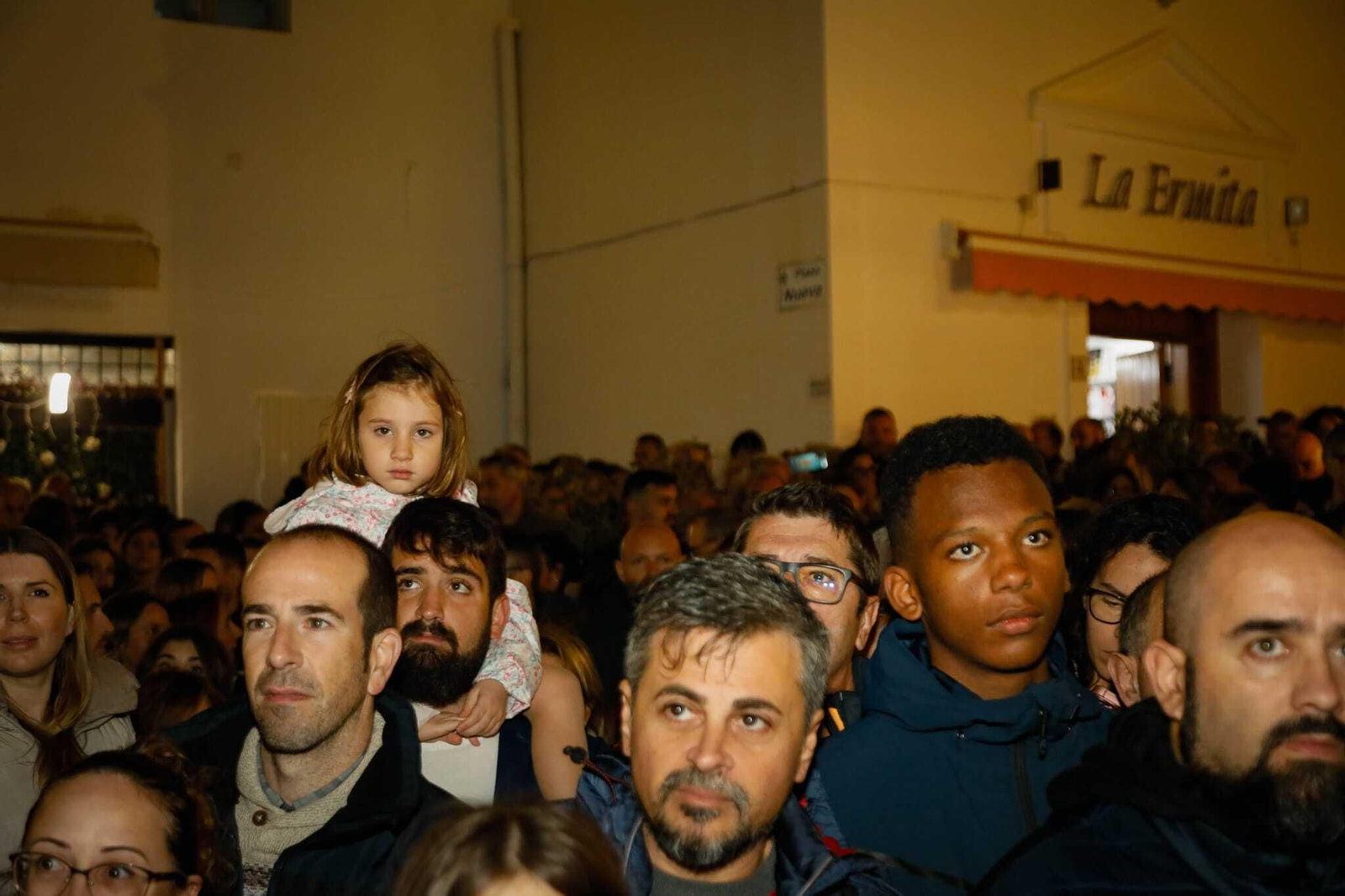 Las mejores imágenes de la iluminación navideña de Mojácar con las luces de Ferrero Rocher