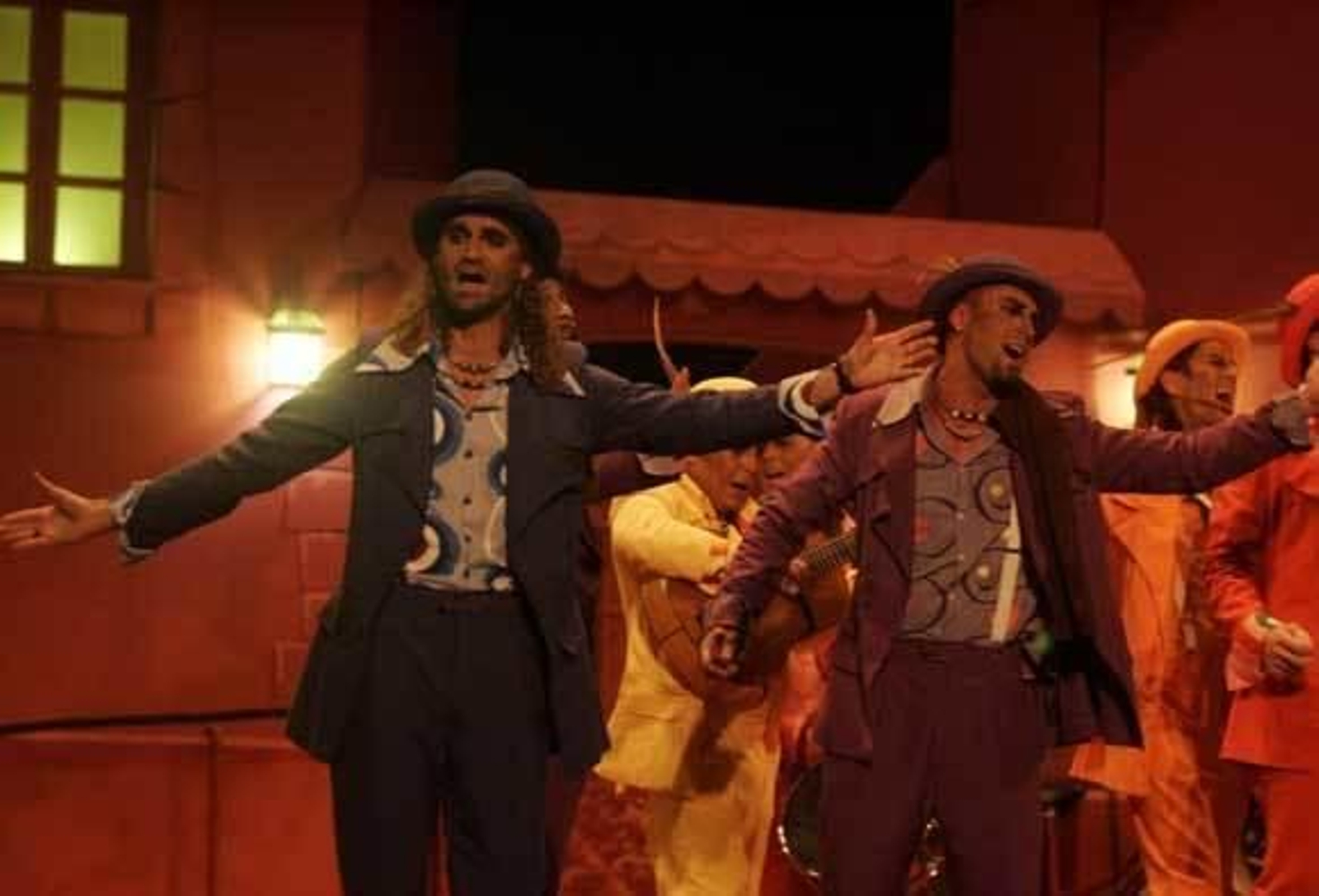 Noche de bohemia con cal y arena