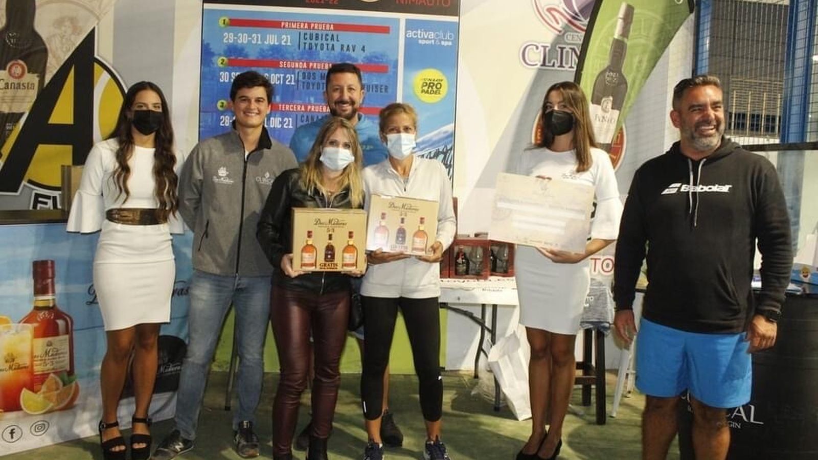 María de los Ángeles del Brío y Natalia Alcón, subcampeonas de la categoría femenina.