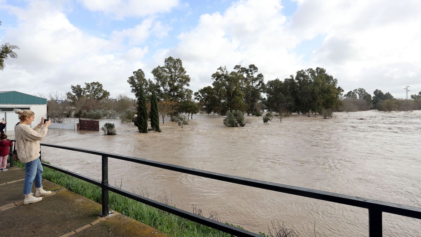 Así afronta la zona rural de Jerez la subida del río Guadalete