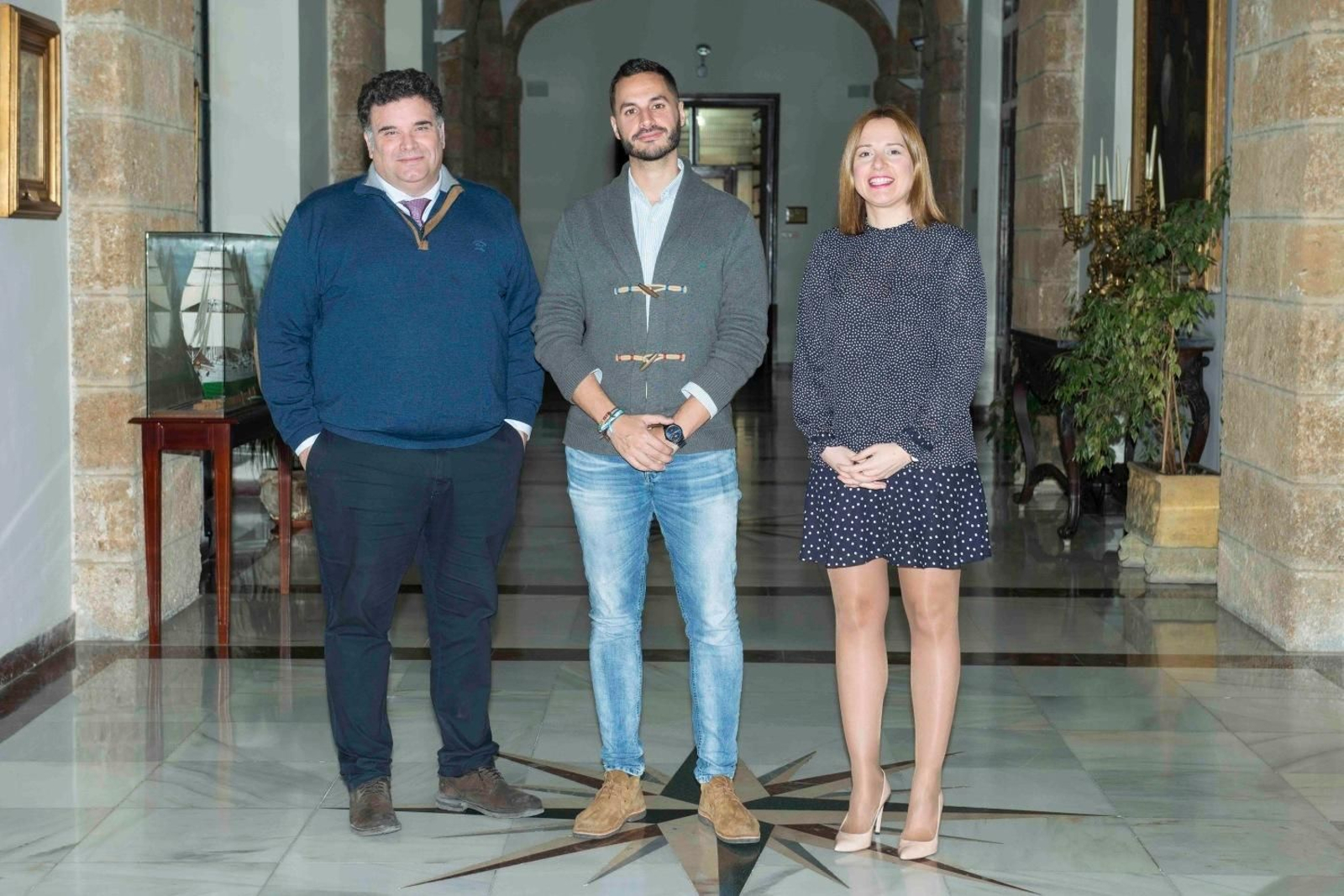 Mario Fernández, Juan Manuel Rodríguez Domínguez  y Ana Carrera, tras la reunión.