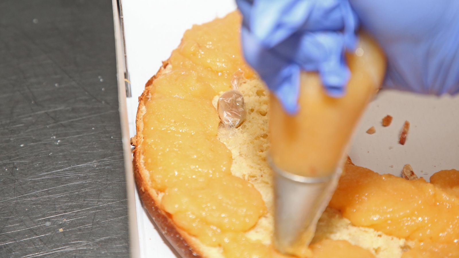 Fotos de la elaboración del roscón de Reyes artesano de La Tarifeña