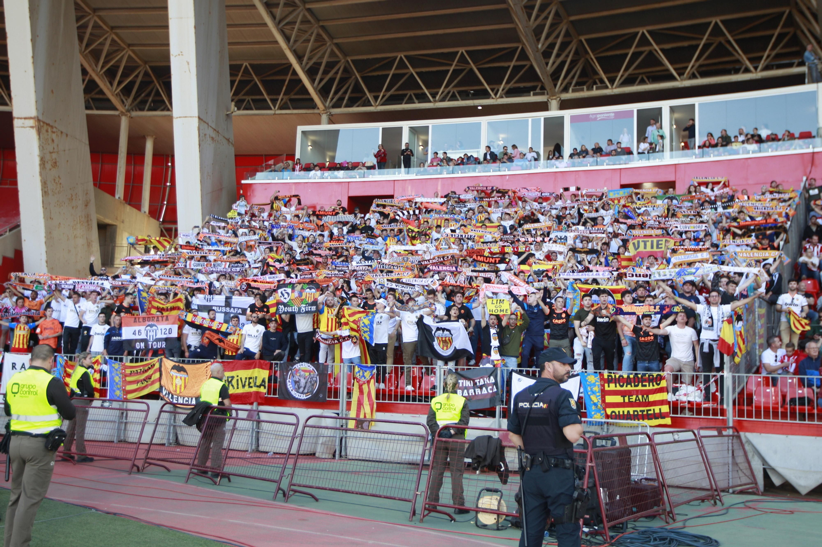 Fotogalería del partido de la Liga Santander, U.D. Almería-Valencia