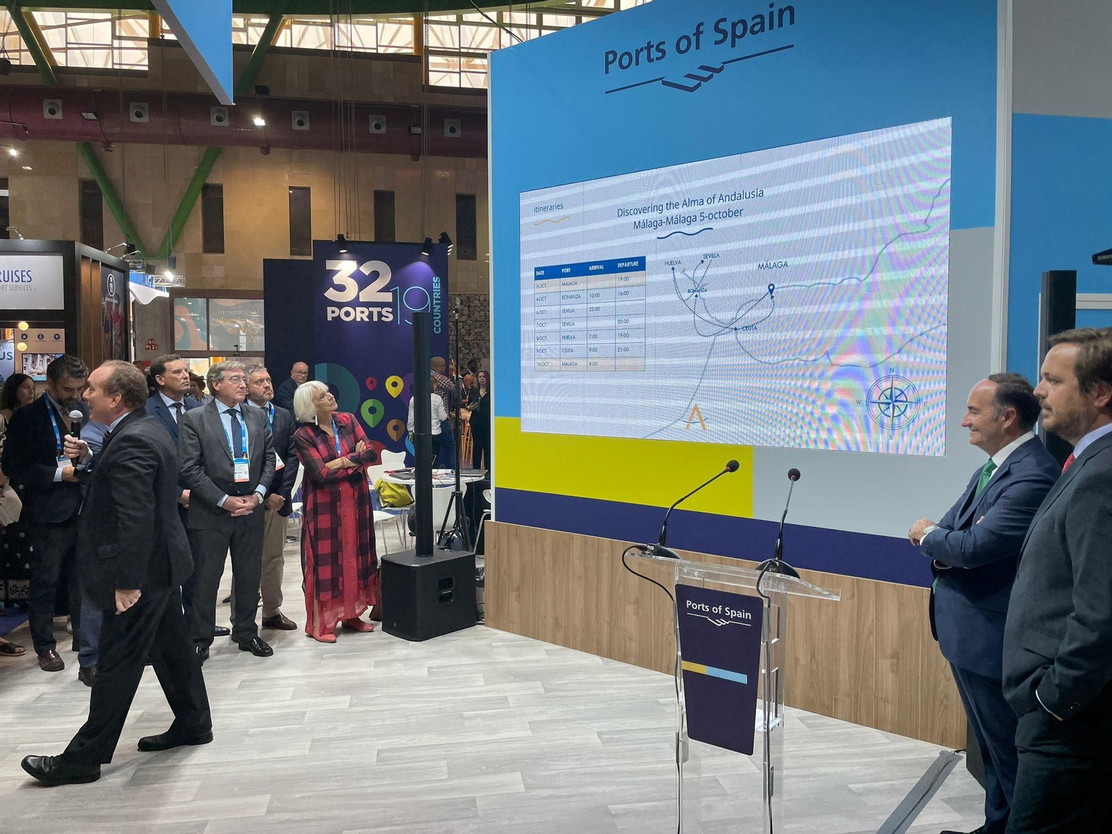 Una delegación del Puerto de Huelva y la Asociación HuelvaPort, ha acudido durante los días 11 y 12 de septiembre a Málaga, donde se ha celebrado Seatrade Cruise Med.