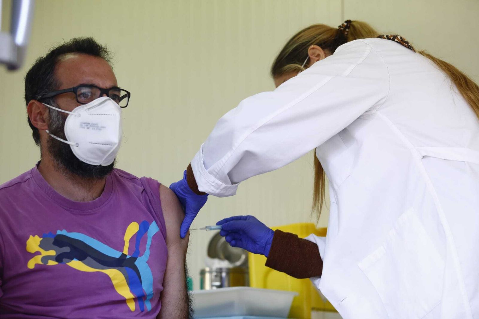 Las fotos de la vacunación con Astrazeneca en Málaga