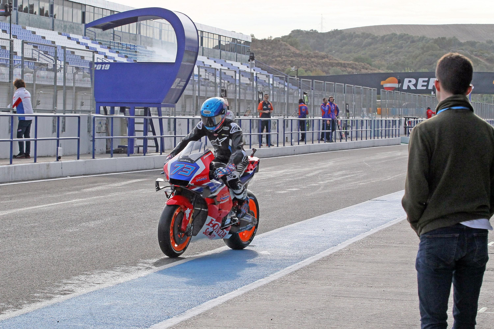 Primer día de los equipos de MotoGP en Jerez