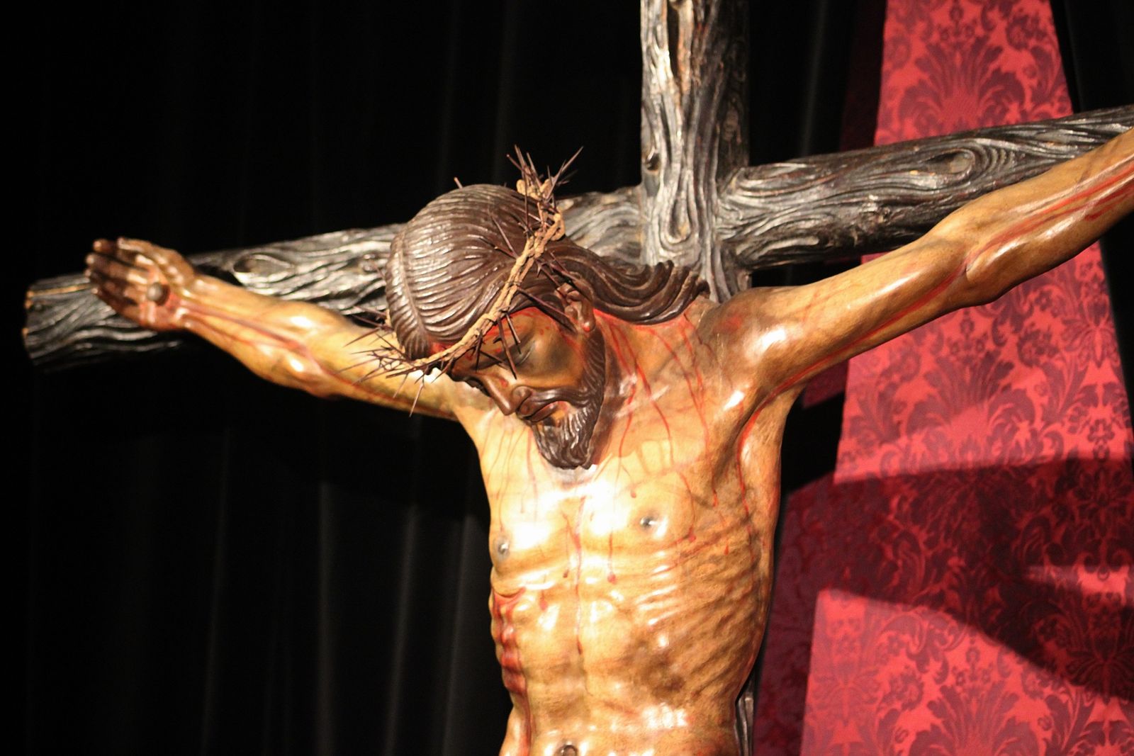 El Santísimo Cristo Mutilado, antes de su restauración.