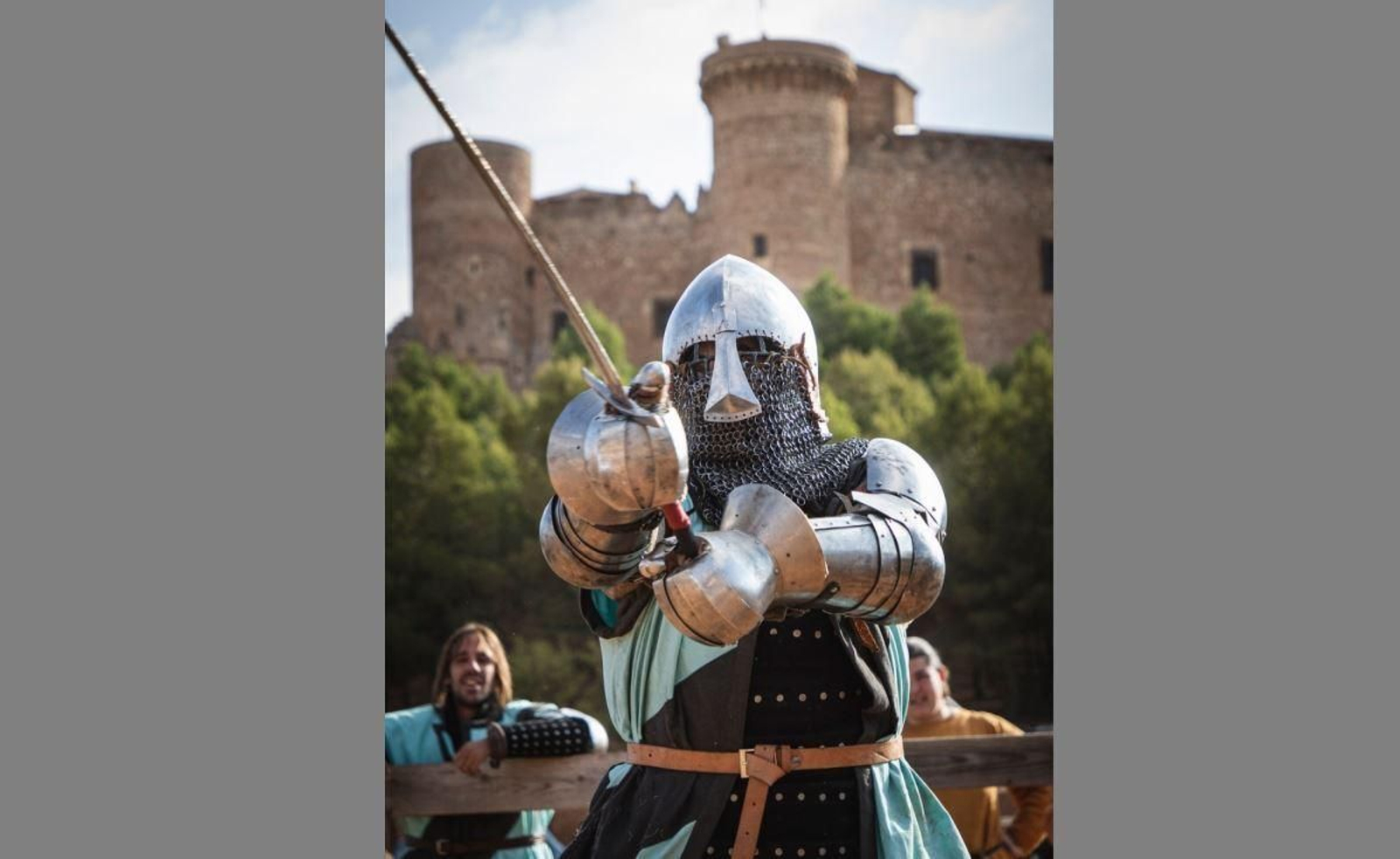 Darío Bejarano, en un combate de espada larga.