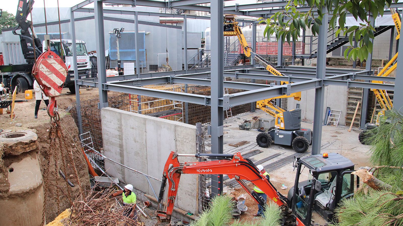El nuevo edificio de Urgencias en obras.
