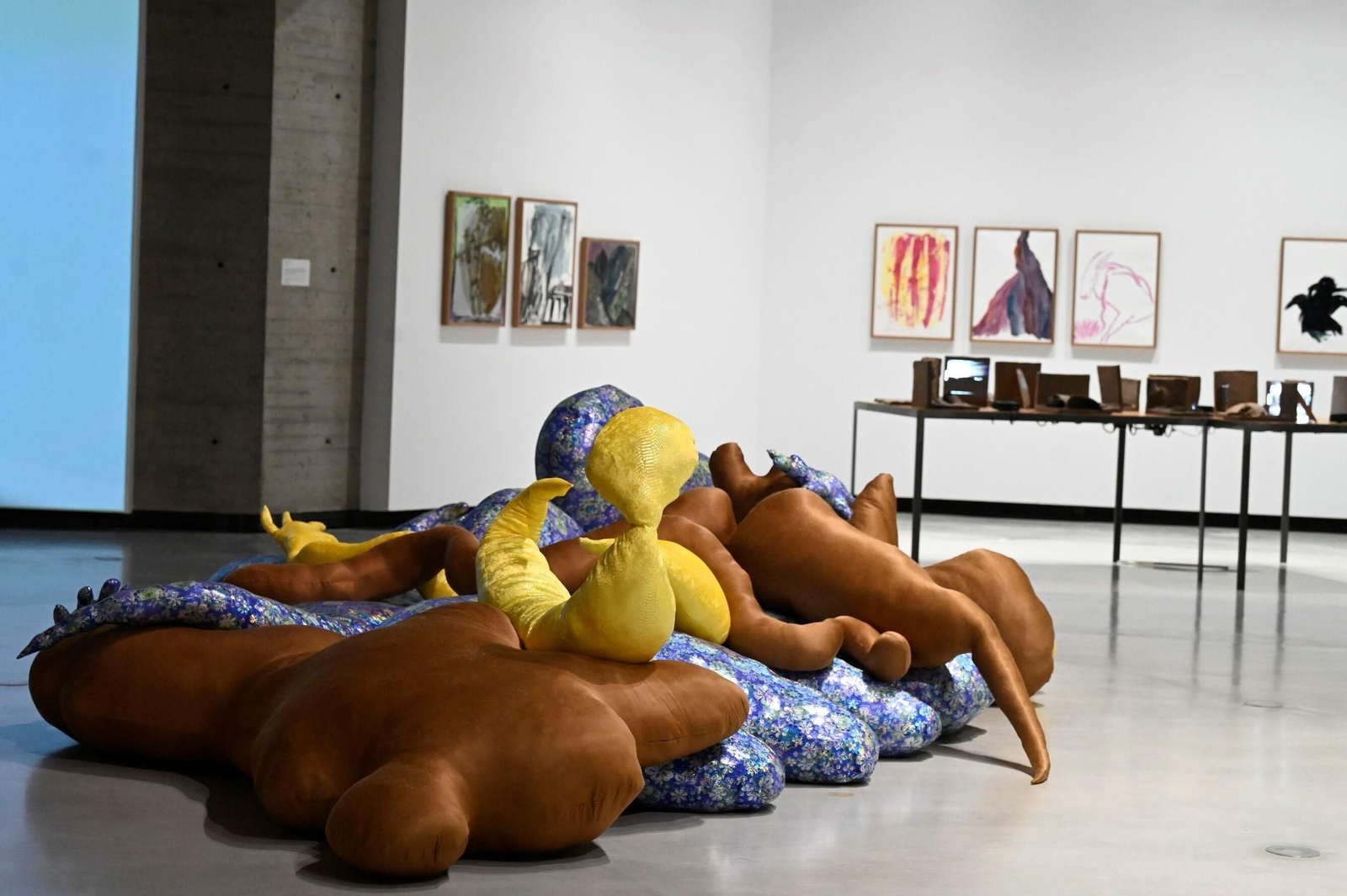 La exposición 'El ruido que habita', de Cecilia Bengolea, en el C3A