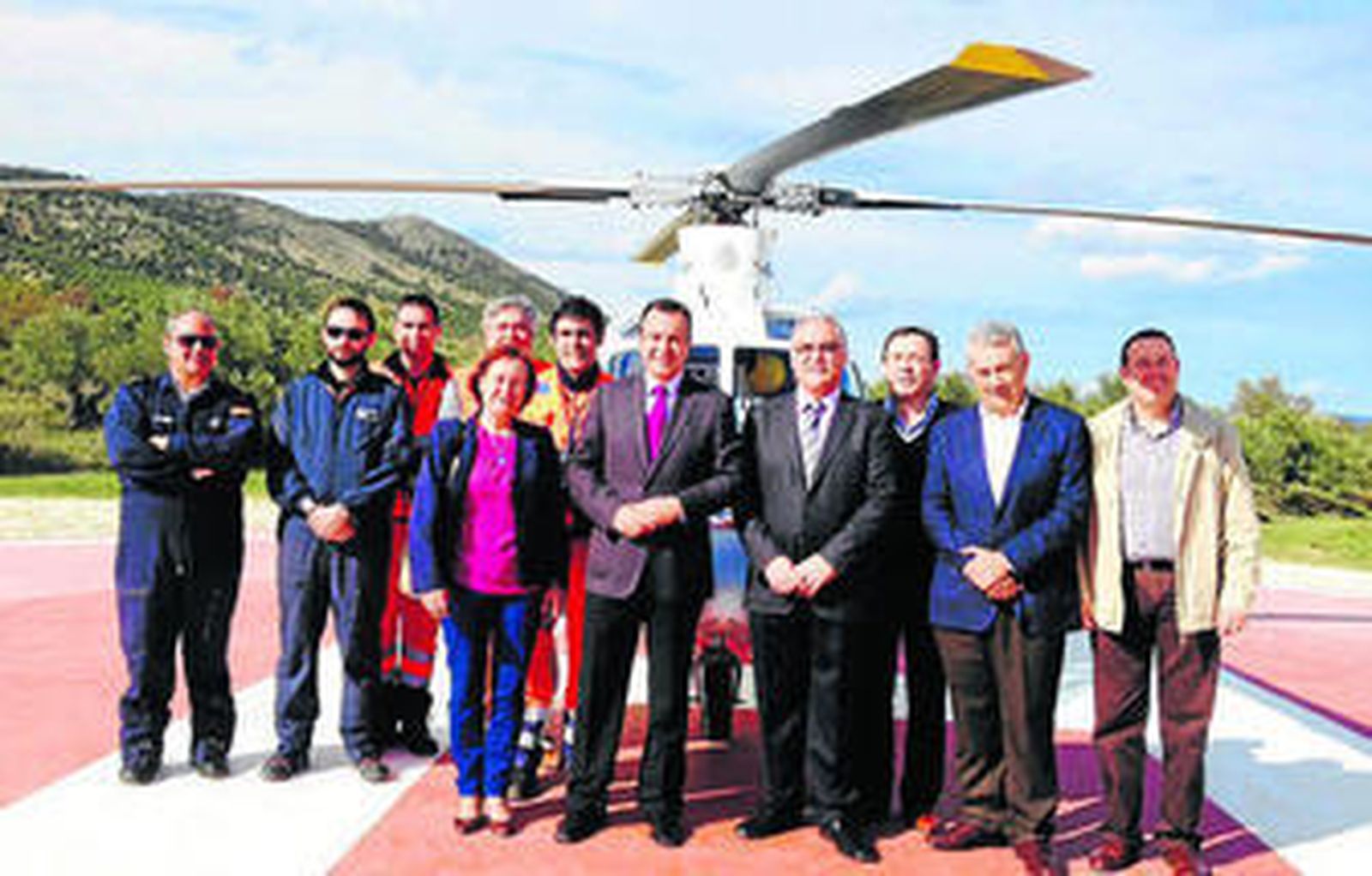 Momento de la presentación de la nueva base para los helicopteros del 061 en la zona de Huécar.