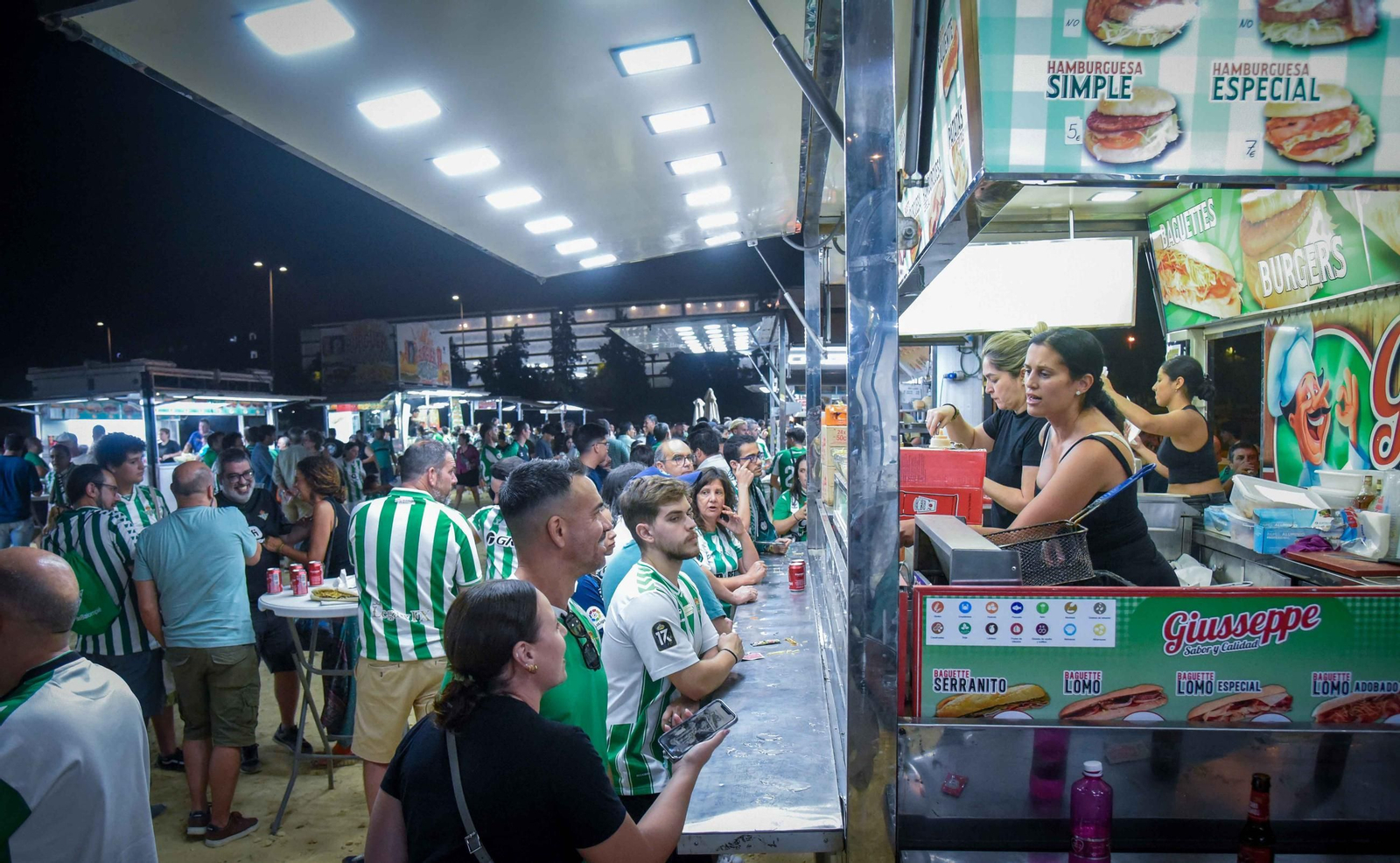 La afición del Betis en su primer partido en la Cartuja