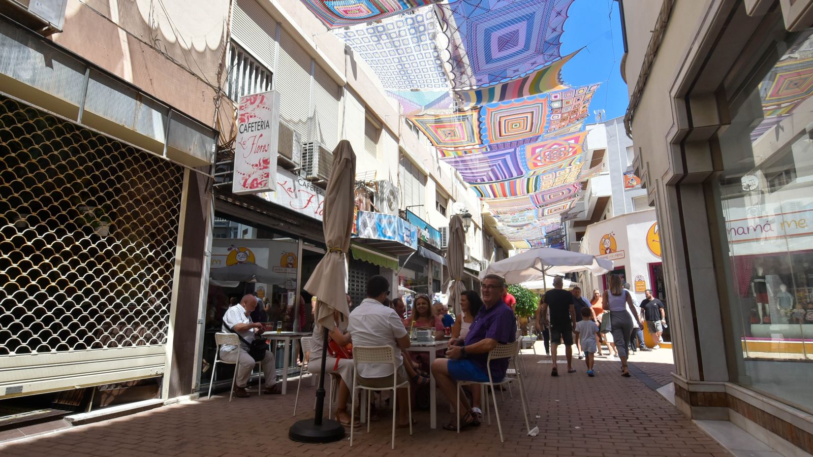 Las fotos del Sábado de Farolillos en el centro de La Línea
