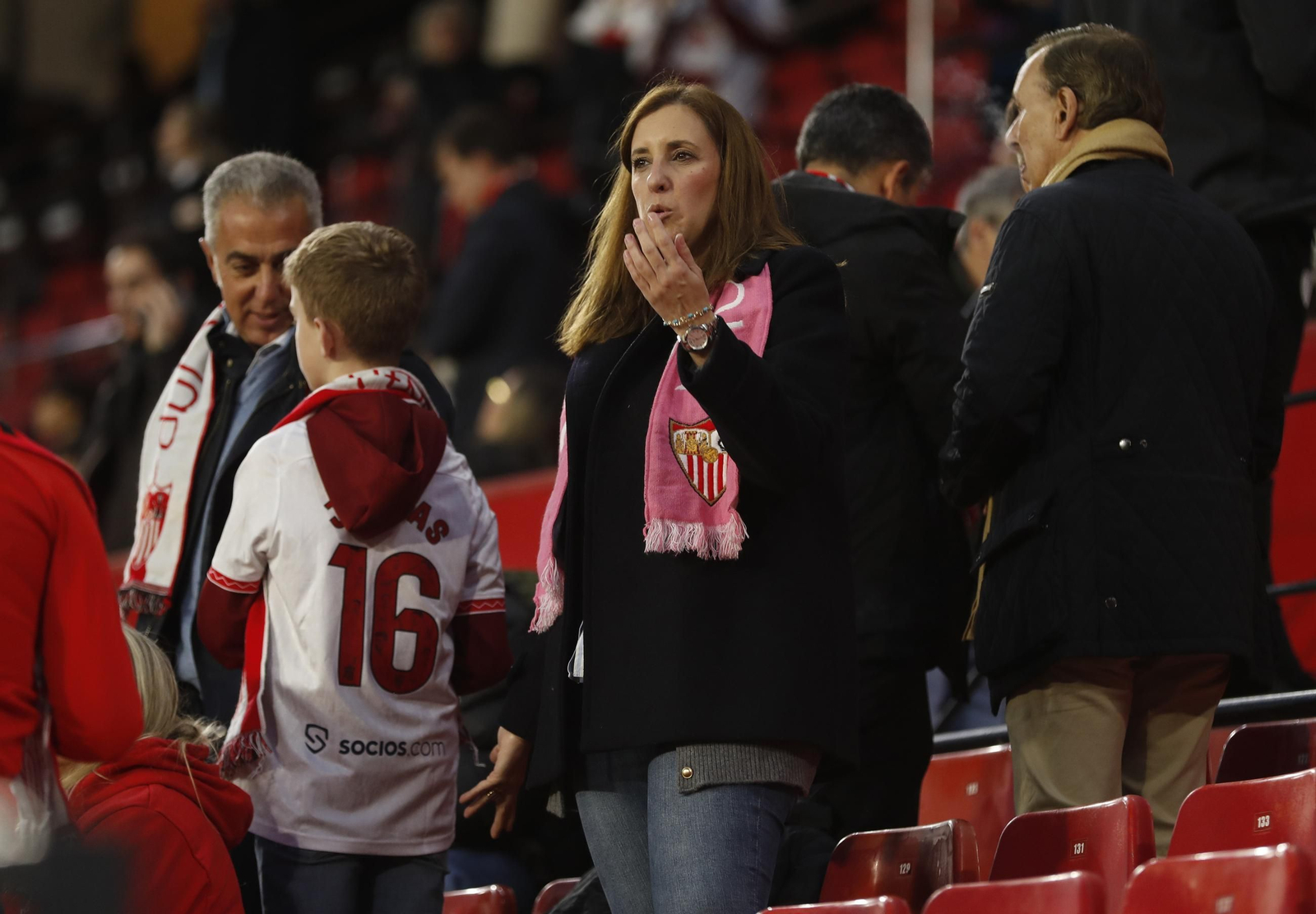 Búscate en las fotos del Sevilla fc - Celta