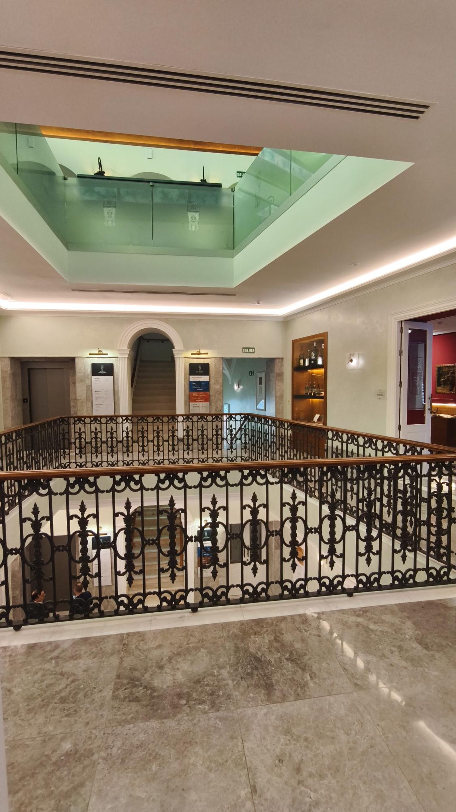 Balconada de la primera planta.