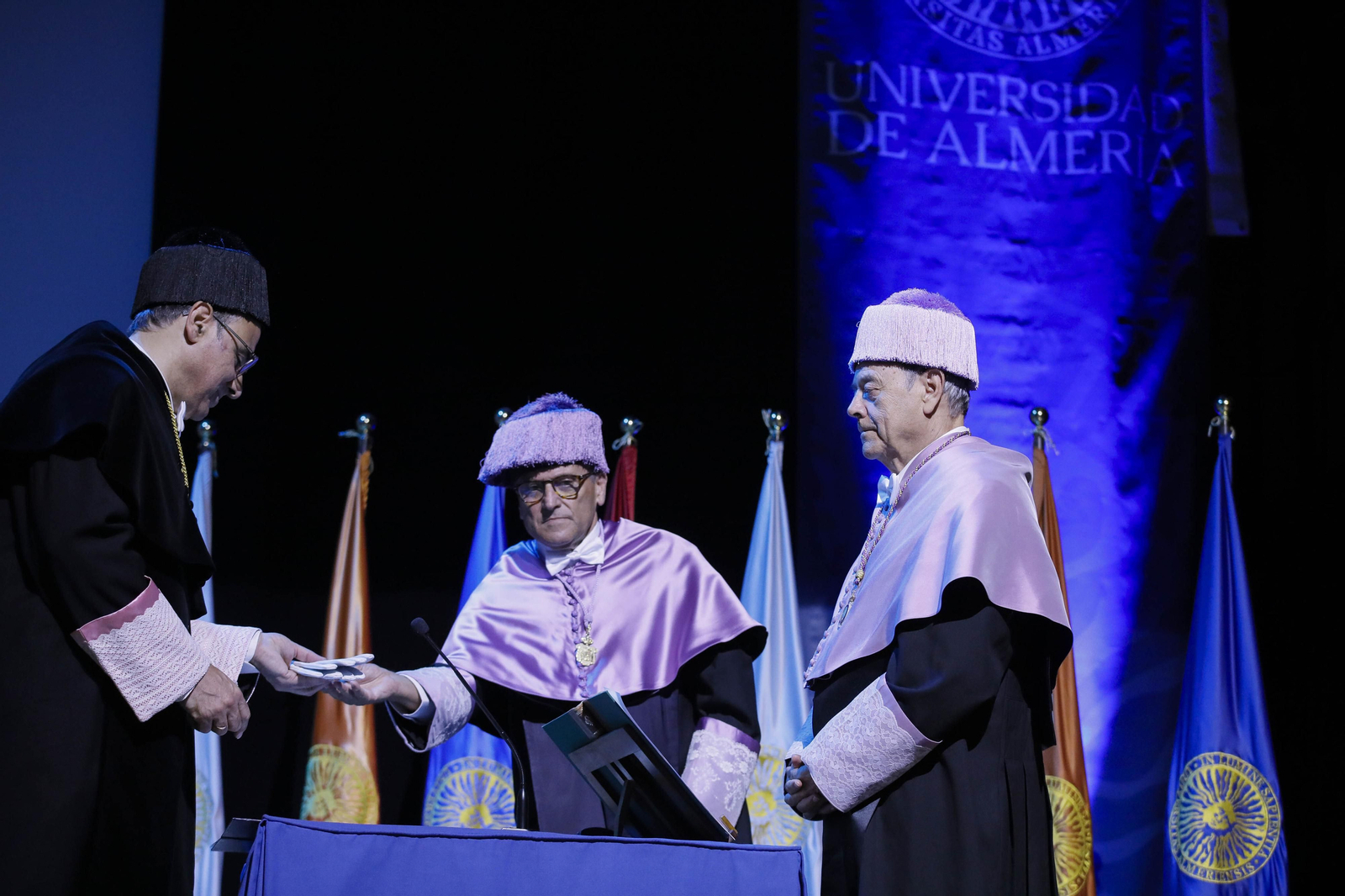 El doctor José María Peiró Silla es investido Doctor Honoris Causa por la UAL, en imágenes