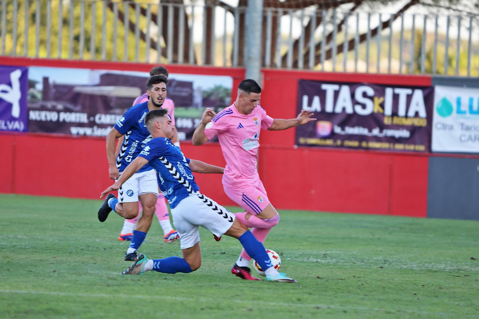 Imágenes del amistoso entre el Recreativo de Huelva y el Xerez  DFC