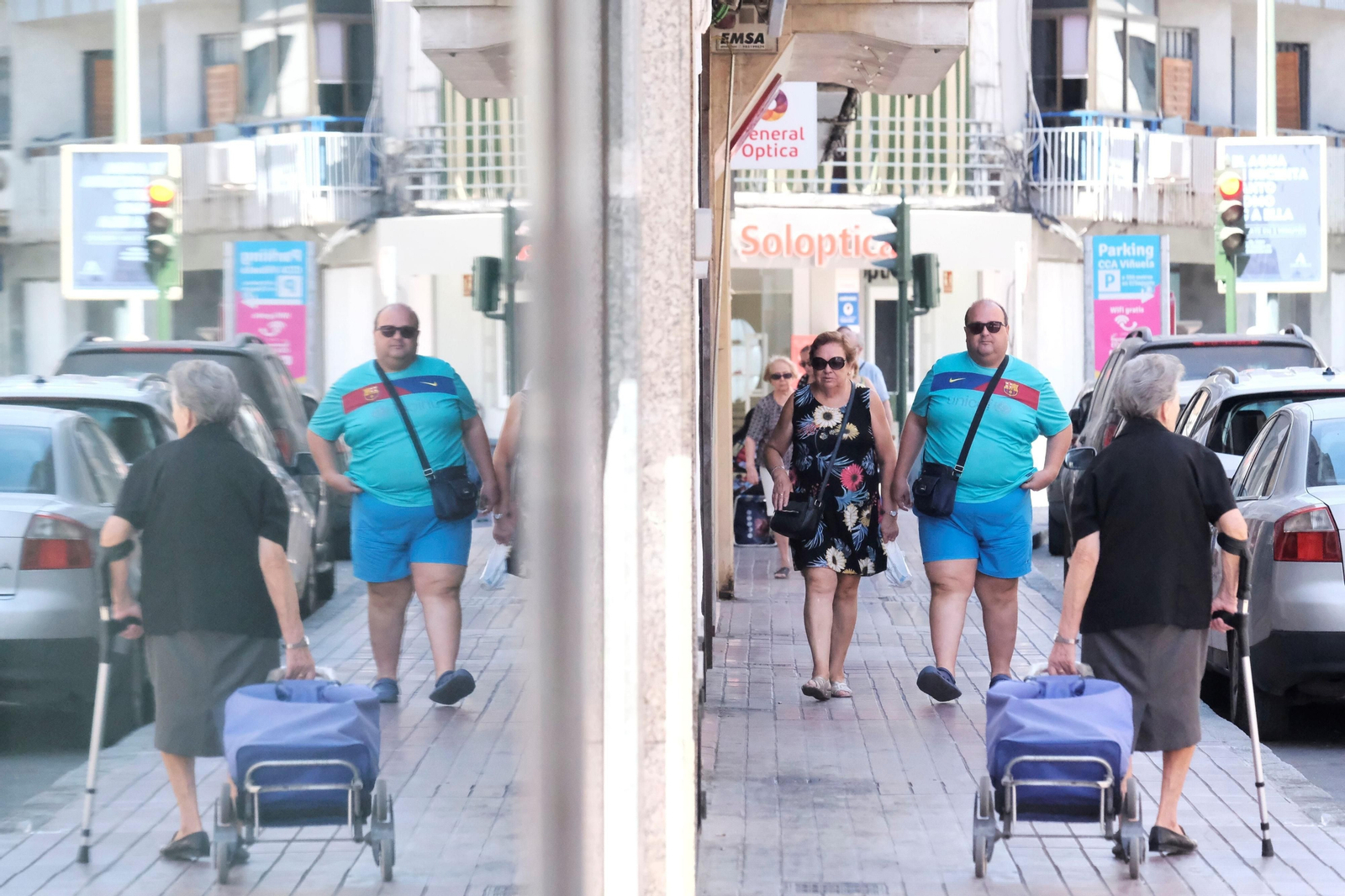 Un día de agosto en el barrio de la Viñuela de Córdoba, en imágenes