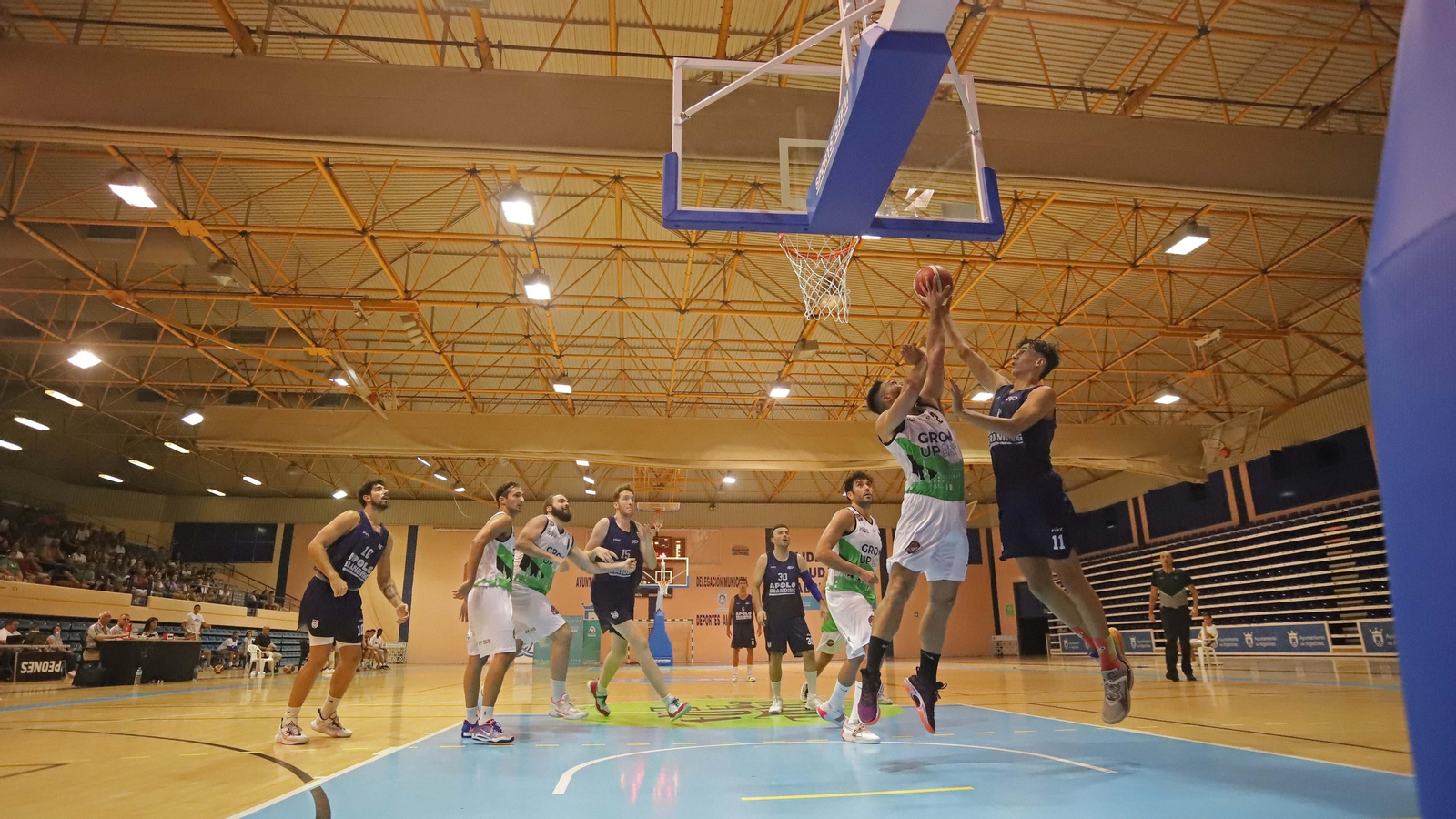 Las mejores fotos de la VI Copa Diputación de baloncesto en Algeciras