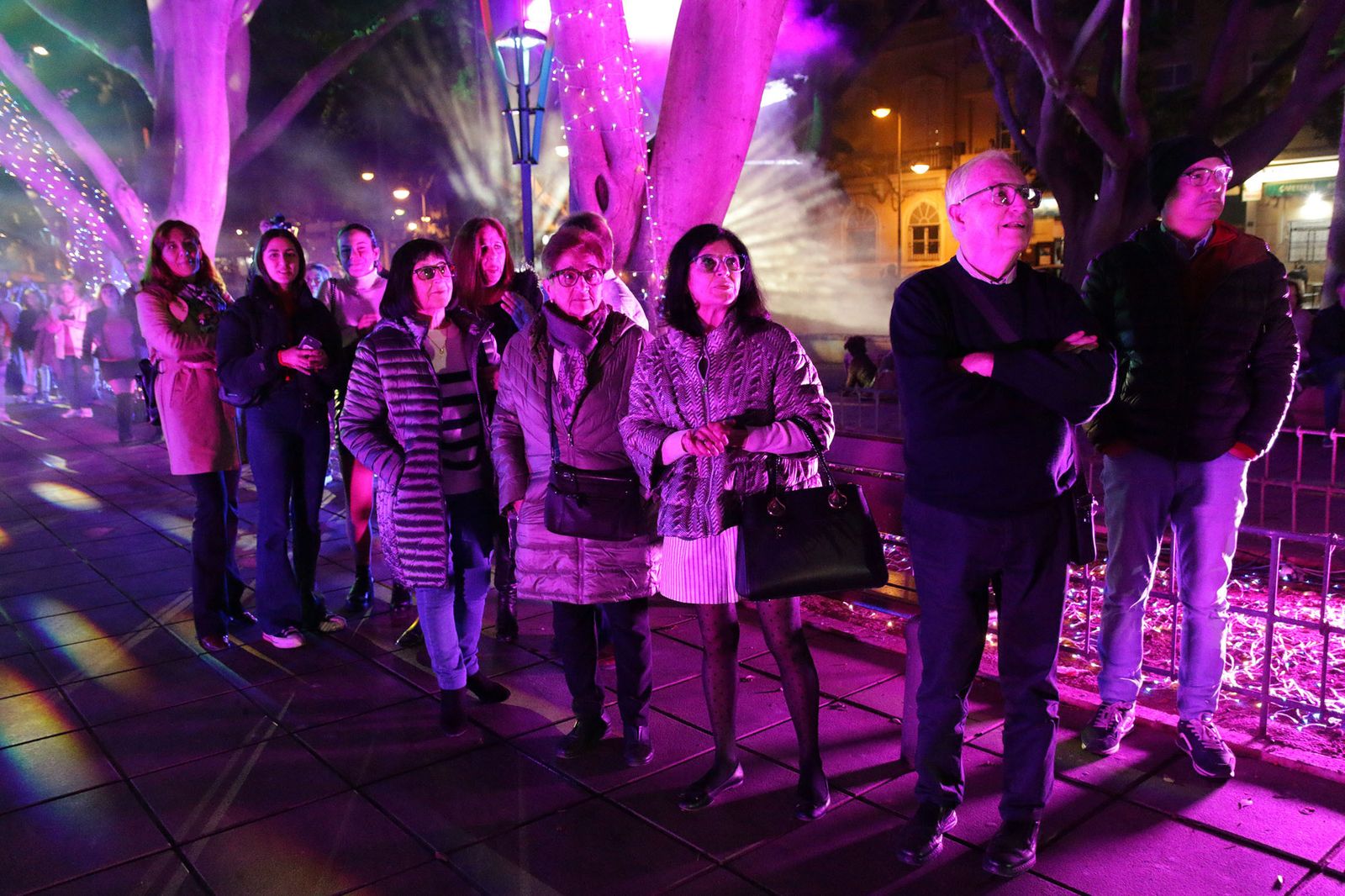 Así brilla el parque Nicolás Salmerón con el espectáculo 'Posidonia'