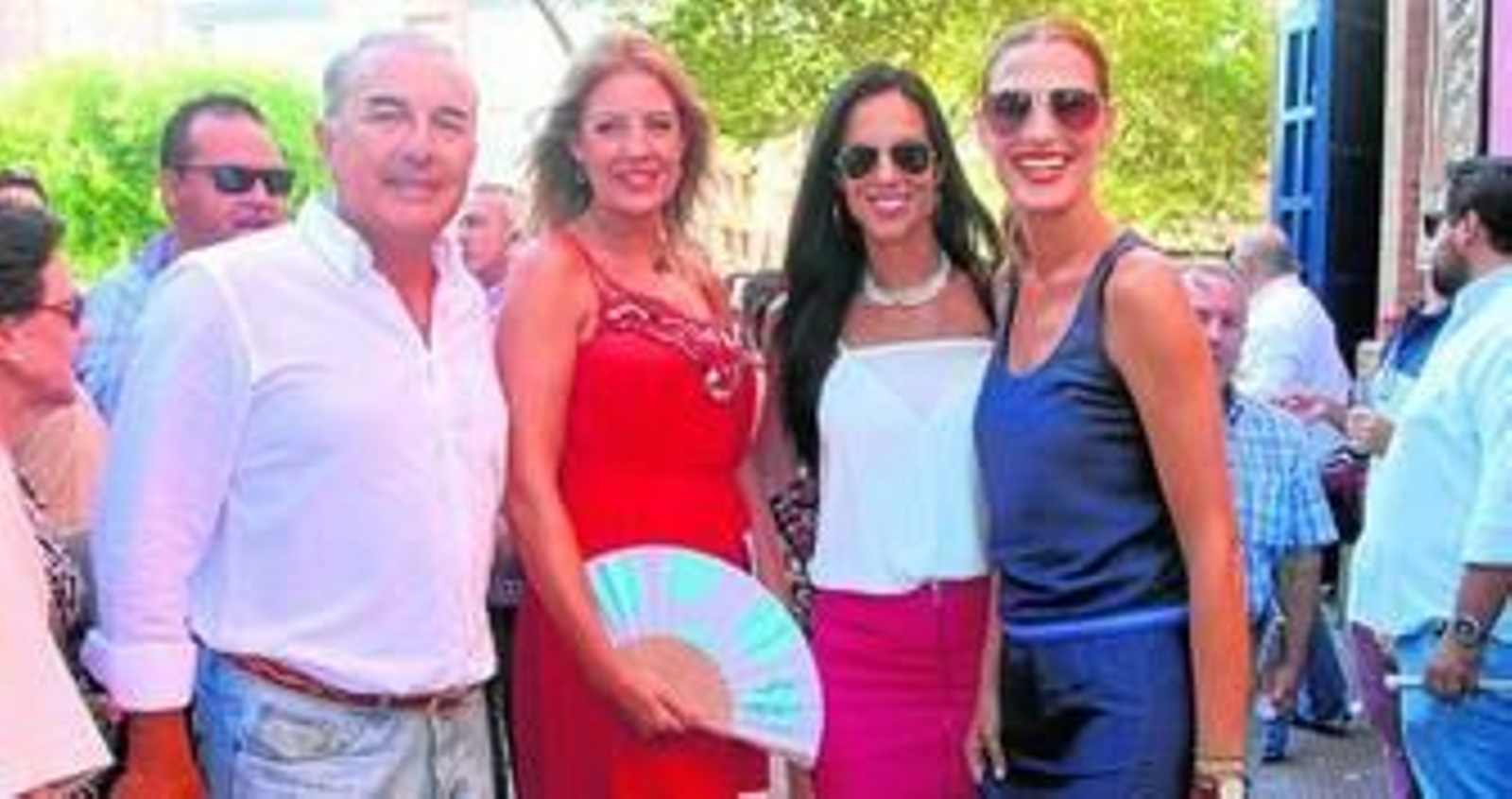 La modelo Laura Sánchez junto a Eva Álvarez, directora de Alas Models Agency.